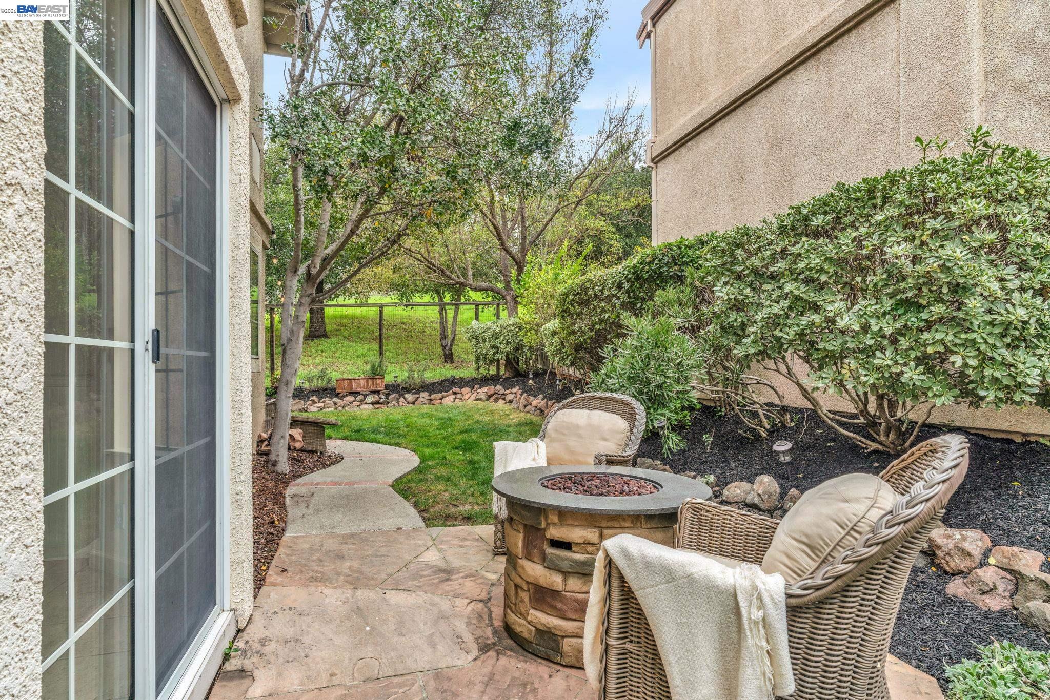 Detail Gallery Image 39 of 52 For 690 Glasgow Cir, Danville,  CA 94526 - 4 Beds | 2/1 Baths