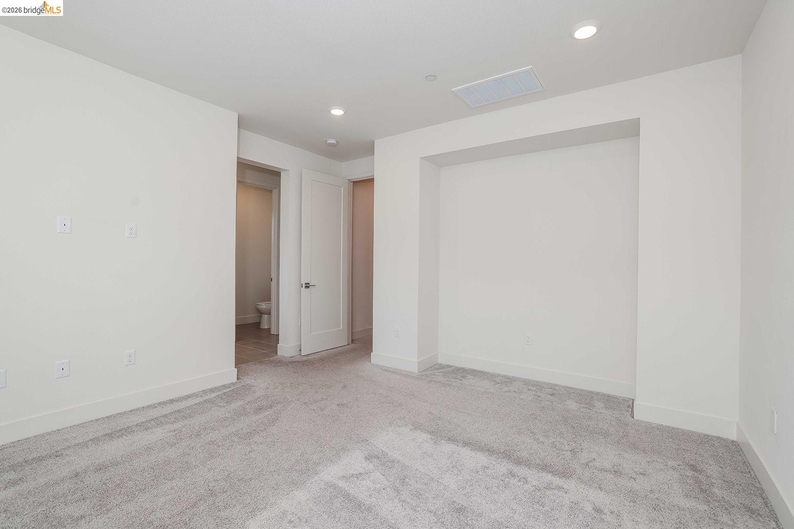 Photo #15: 41125888 Listing: Photo #15