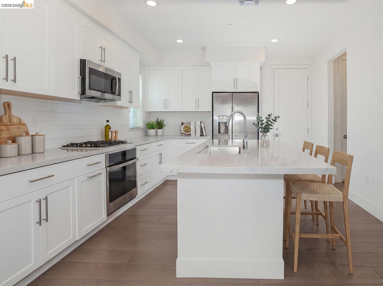 Photo #5: 41125889 Listing: Photo #5