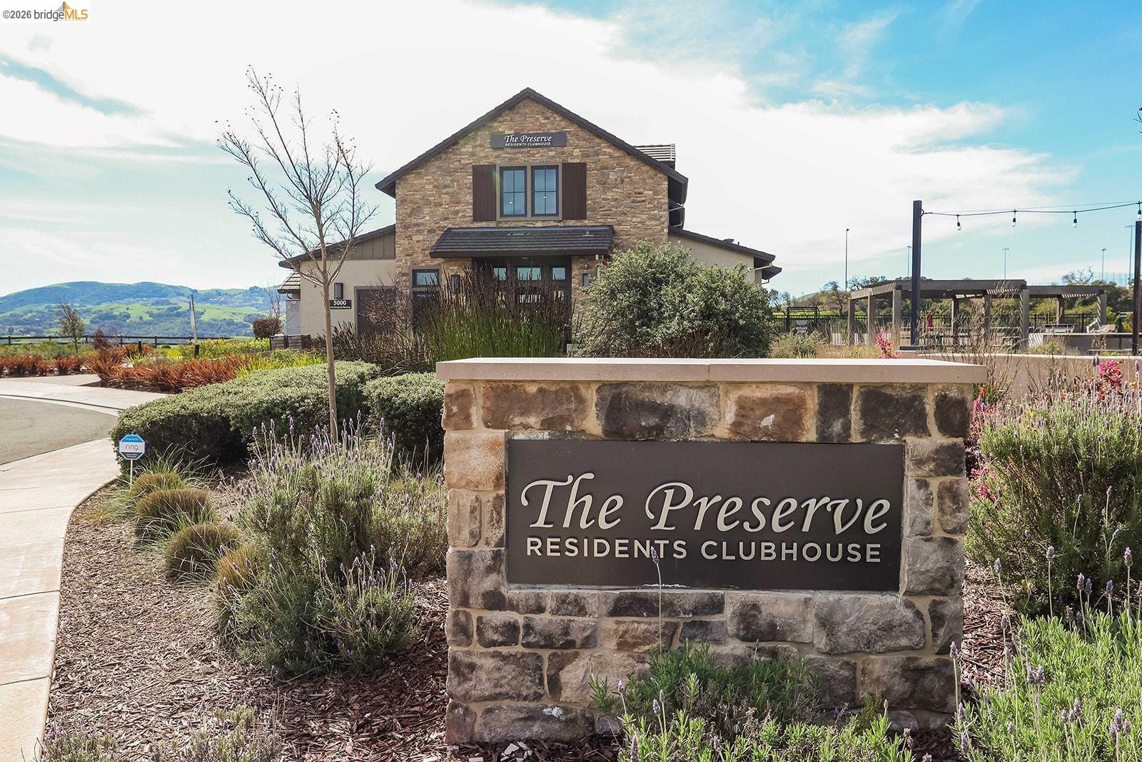 Photo #48: 41125889 Listing: Photo #48