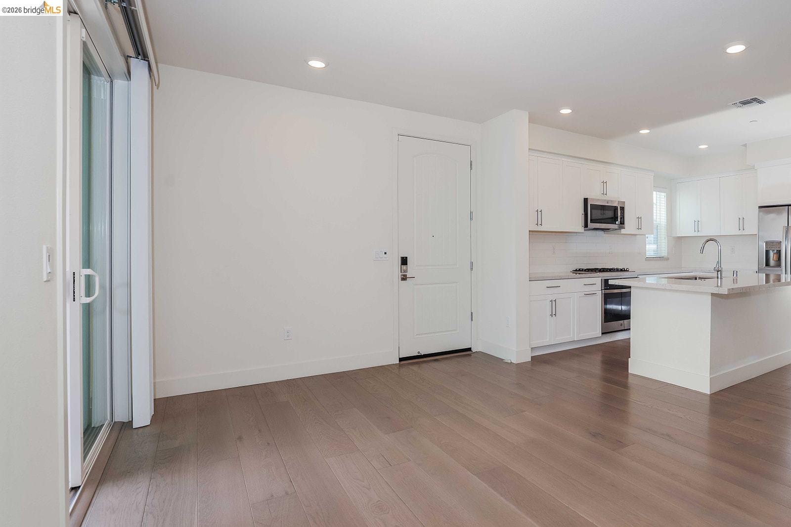 Photo #9: 41125889 Listing: Photo #9