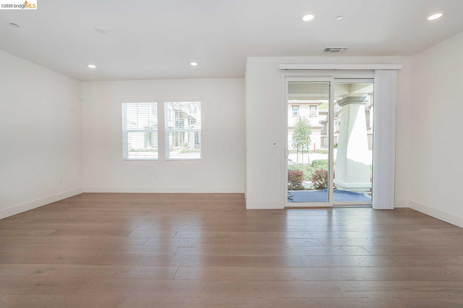 Photo #11: 41125891 Listing: Photo #11