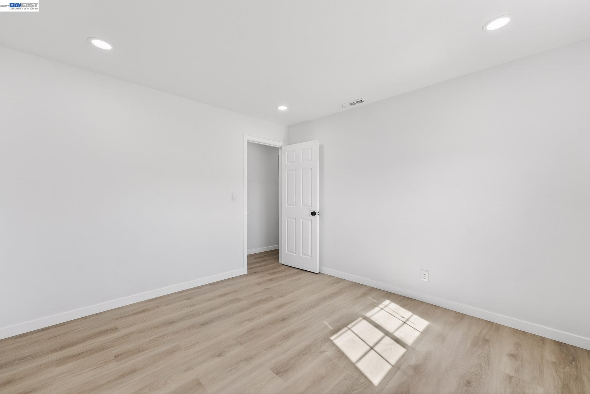 Detail Gallery Image 26 of 41 For 15524 Montreal St, San Leandro,  CA 94579 - 3 Beds | 2 Baths