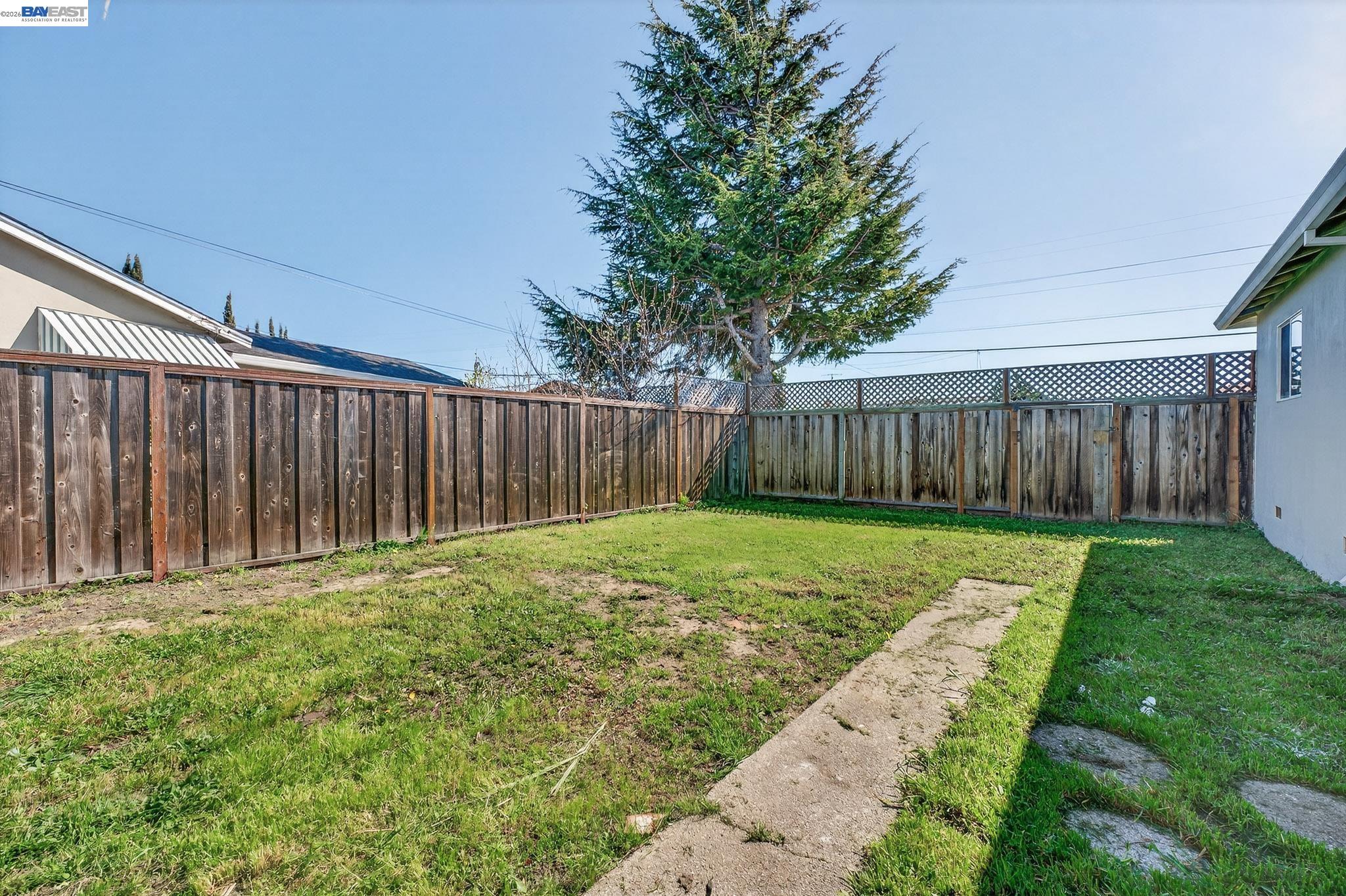 Detail Gallery Image 28 of 41 For 15524 Montreal St, San Leandro,  CA 94579 - 3 Beds | 2 Baths