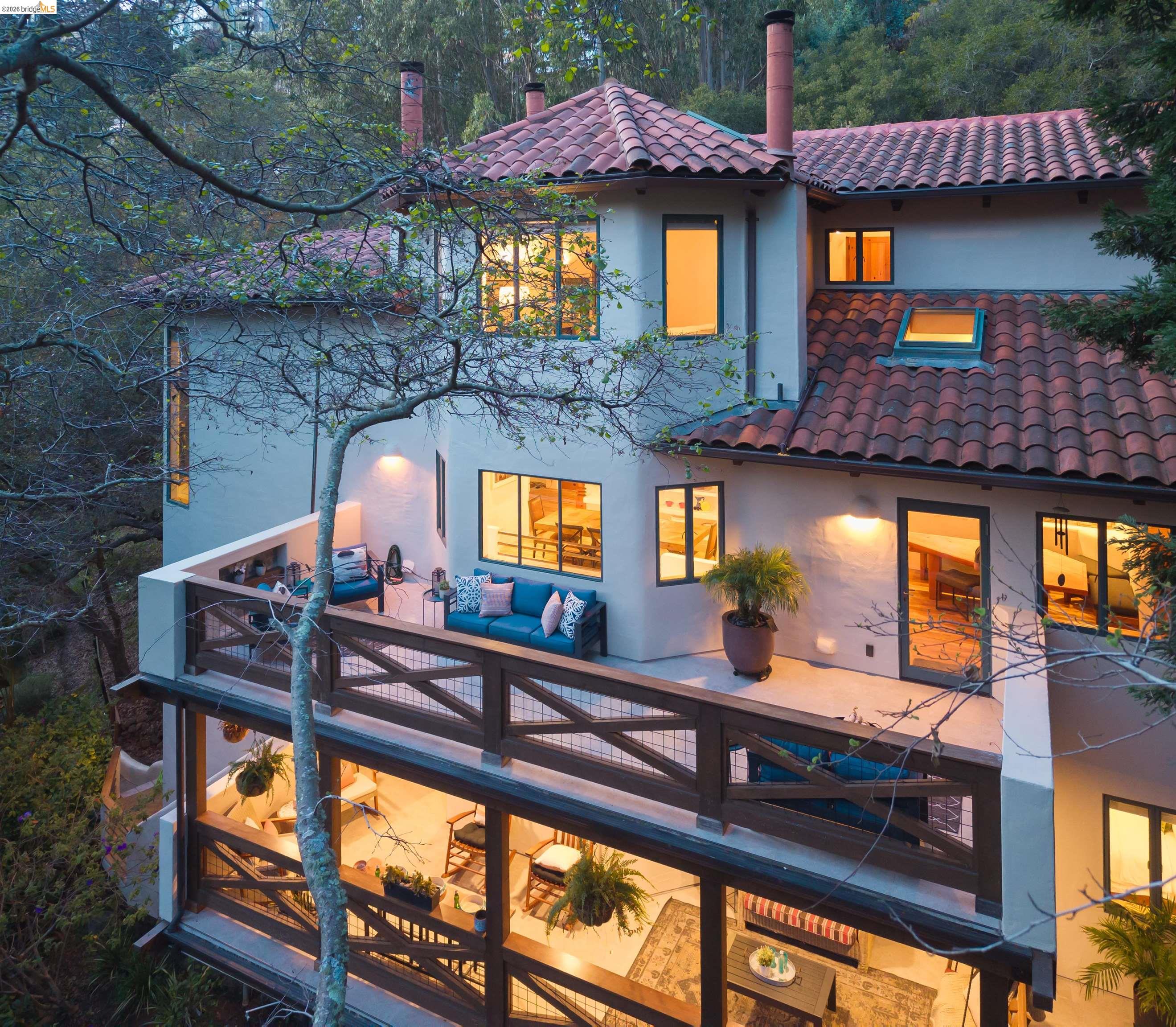 1102 Grand View Drive, Berkeley