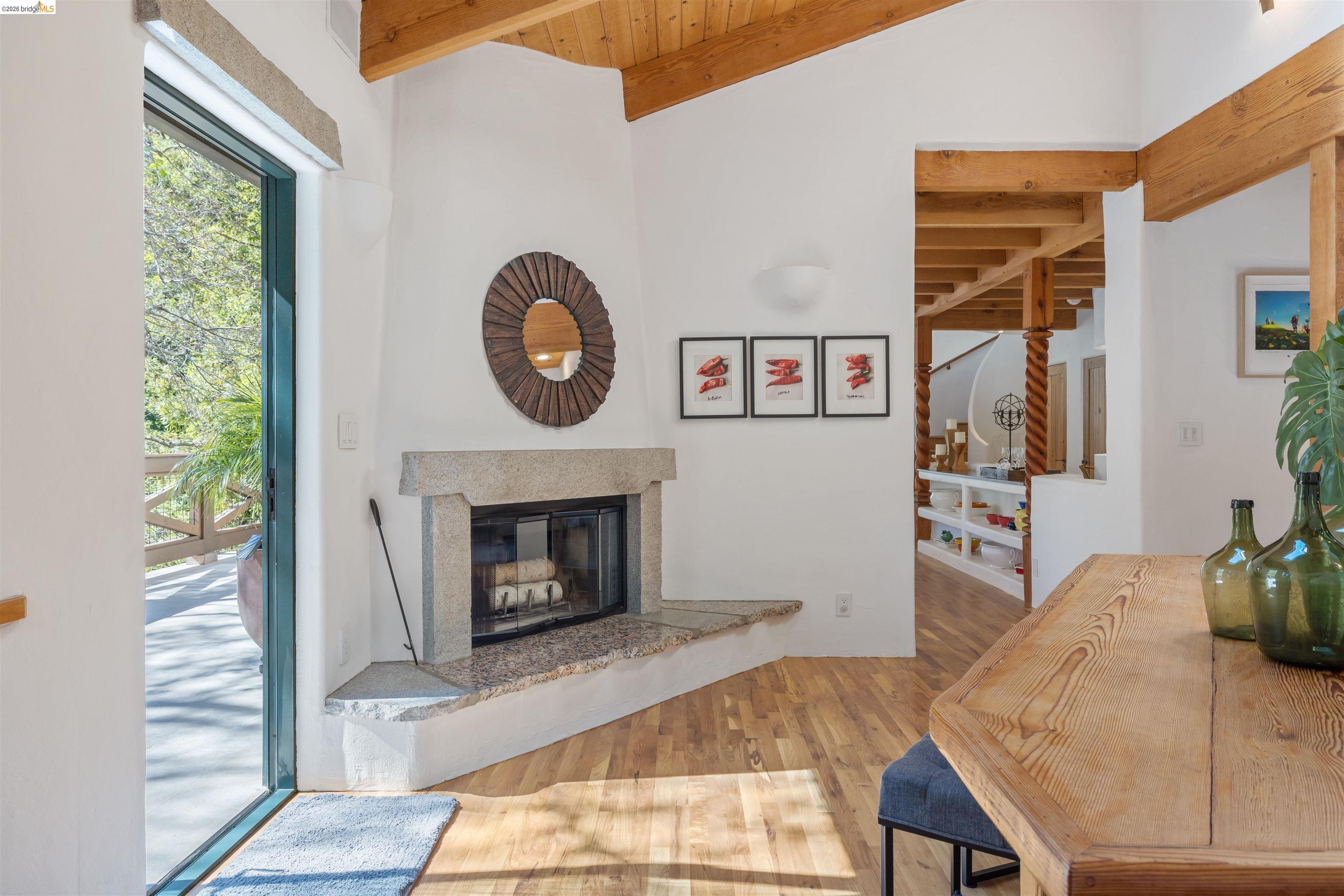 Detail Gallery Image 17 of 50 For 1102 Grand View Drive, Berkeley,  CA 94705-1628 - 3 Beds | 3/1 Baths