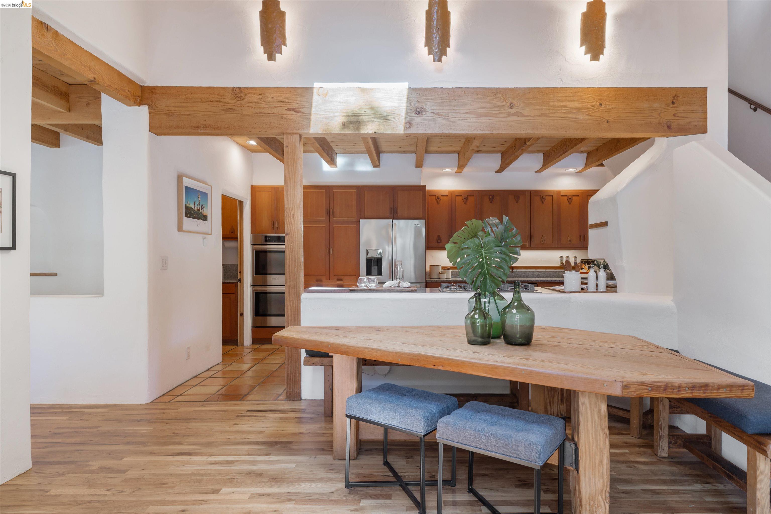 Detail Gallery Image 18 of 50 For 1102 Grand View Drive, Berkeley,  CA 94705-1628 - 3 Beds | 3/1 Baths