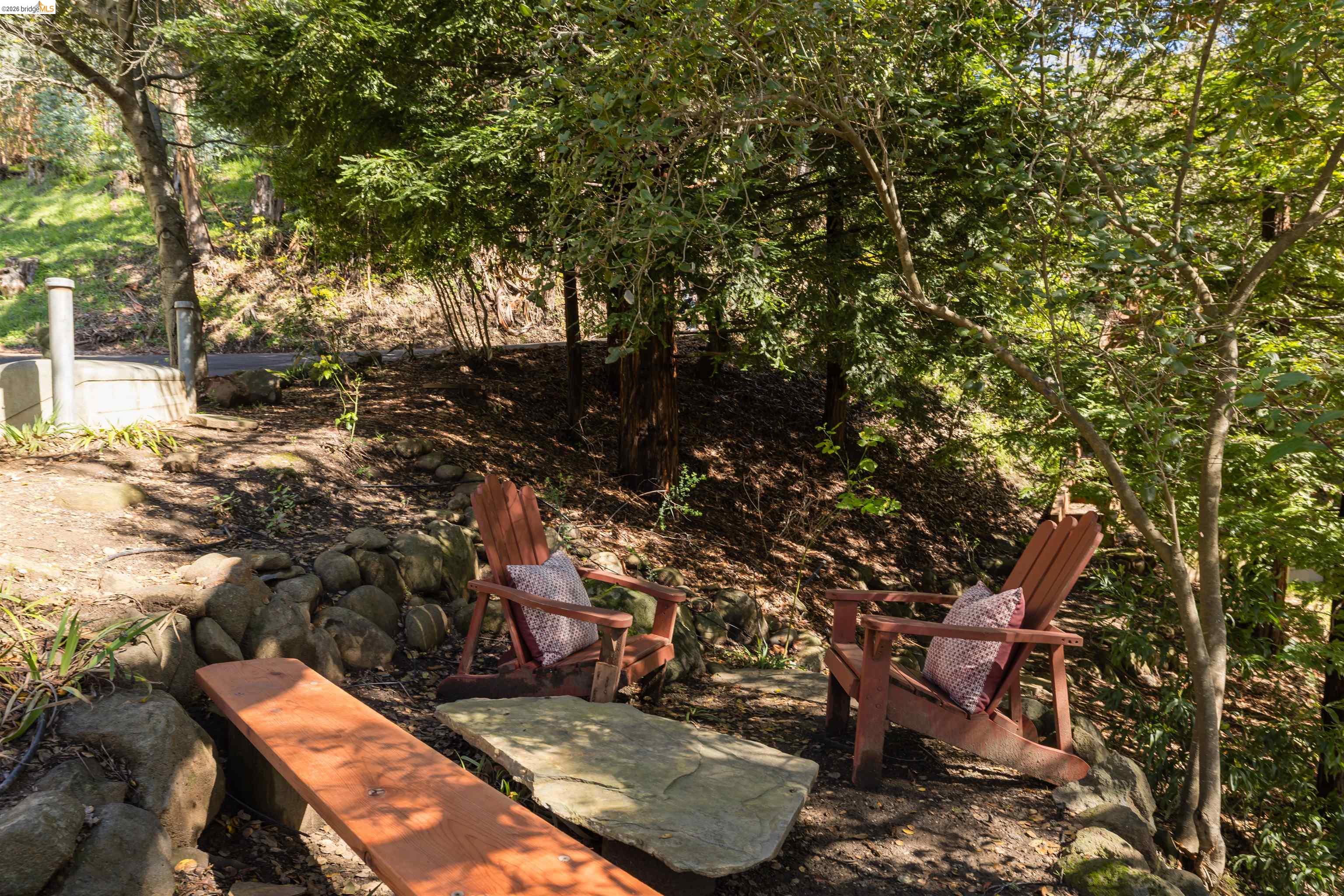 Detail Gallery Image 47 of 50 For 1102 Grand View Drive, Berkeley,  CA 94705-1628 - 3 Beds | 3/1 Baths