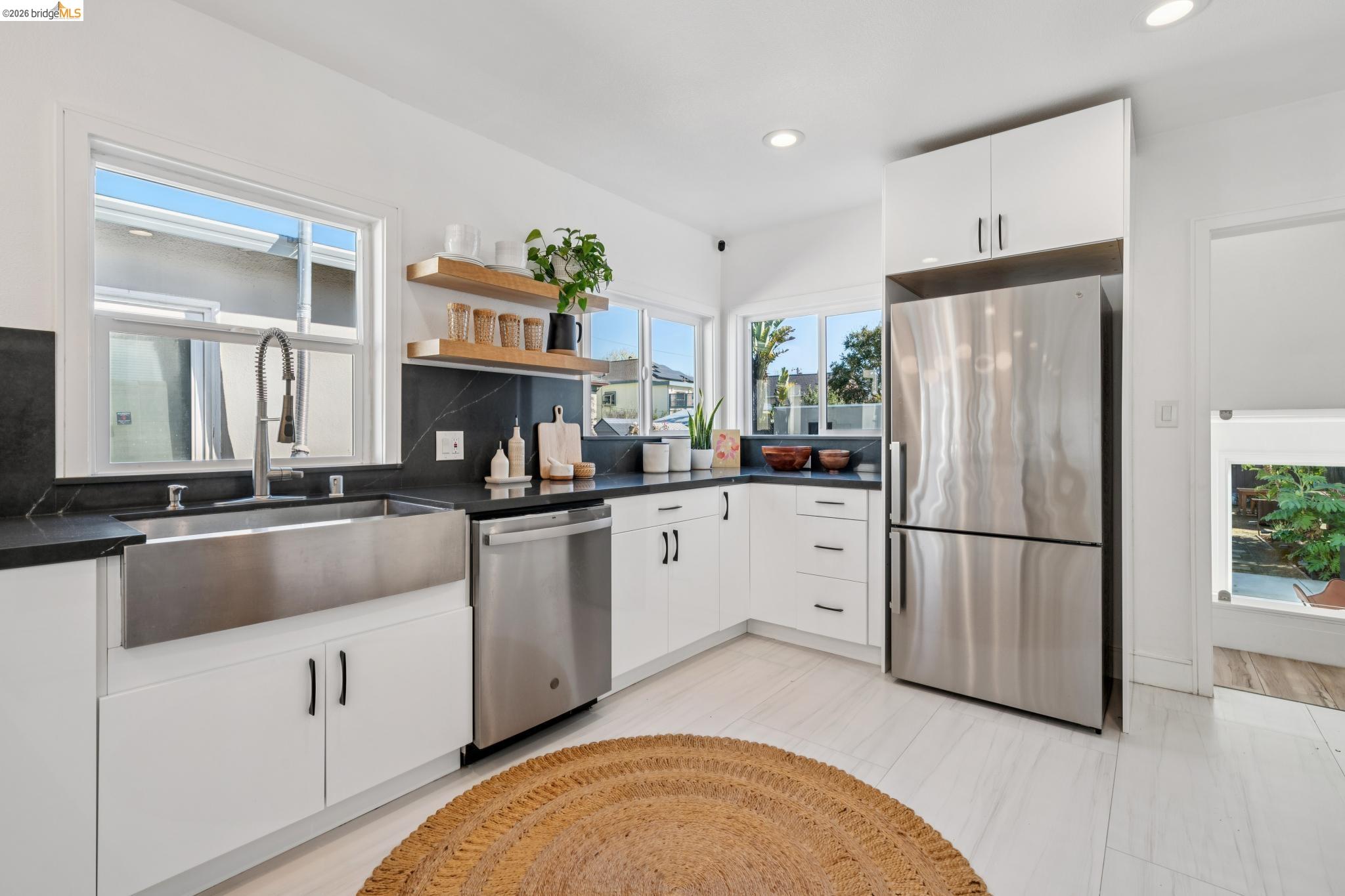 Detail Gallery Image 13 of 58 For 1646 Ashby Ave, Berkeley,  CA 94703 - 3 Beds | 2 Baths