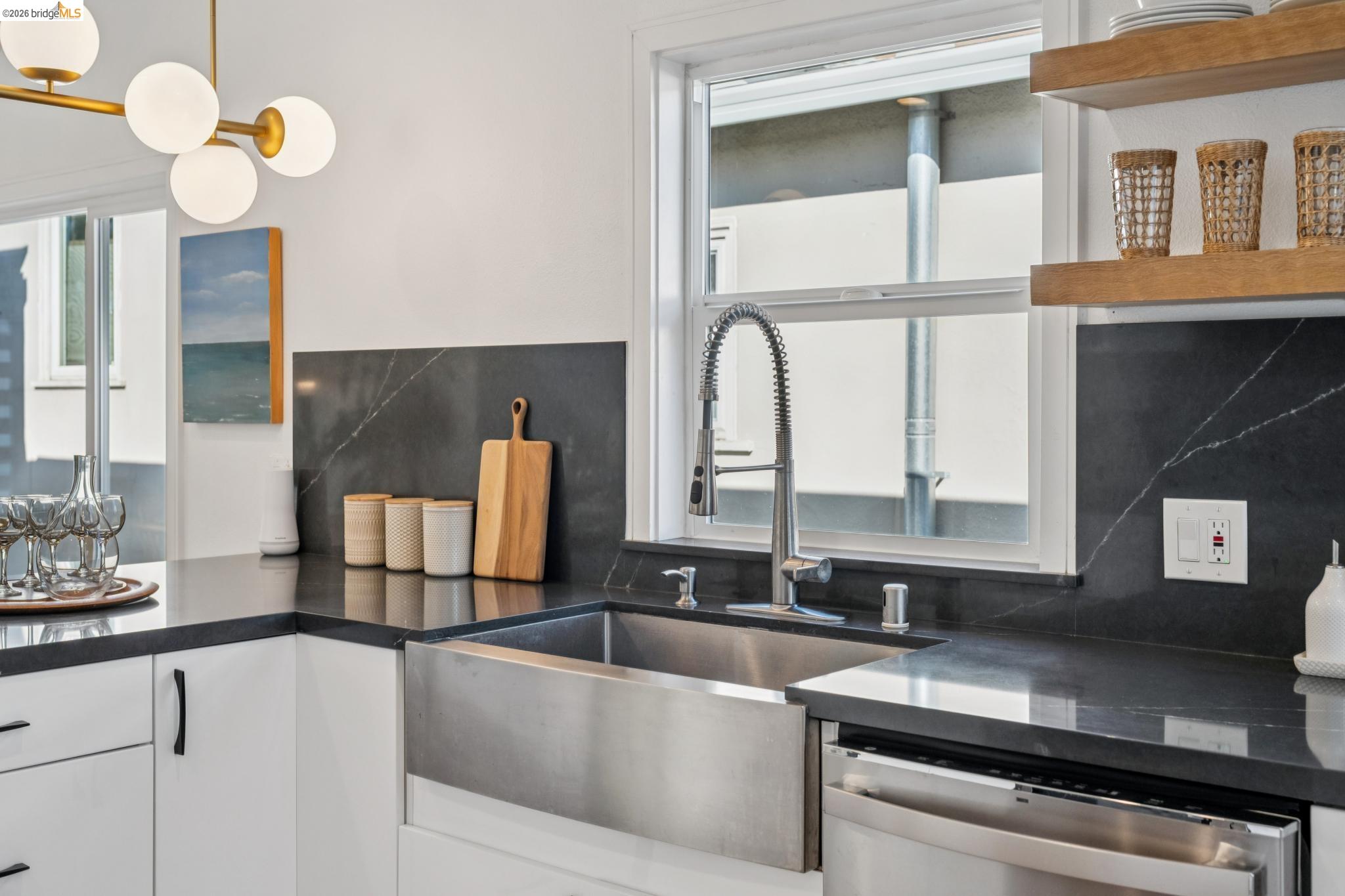 Detail Gallery Image 17 of 58 For 1646 Ashby Ave, Berkeley,  CA 94703 - 3 Beds | 2 Baths