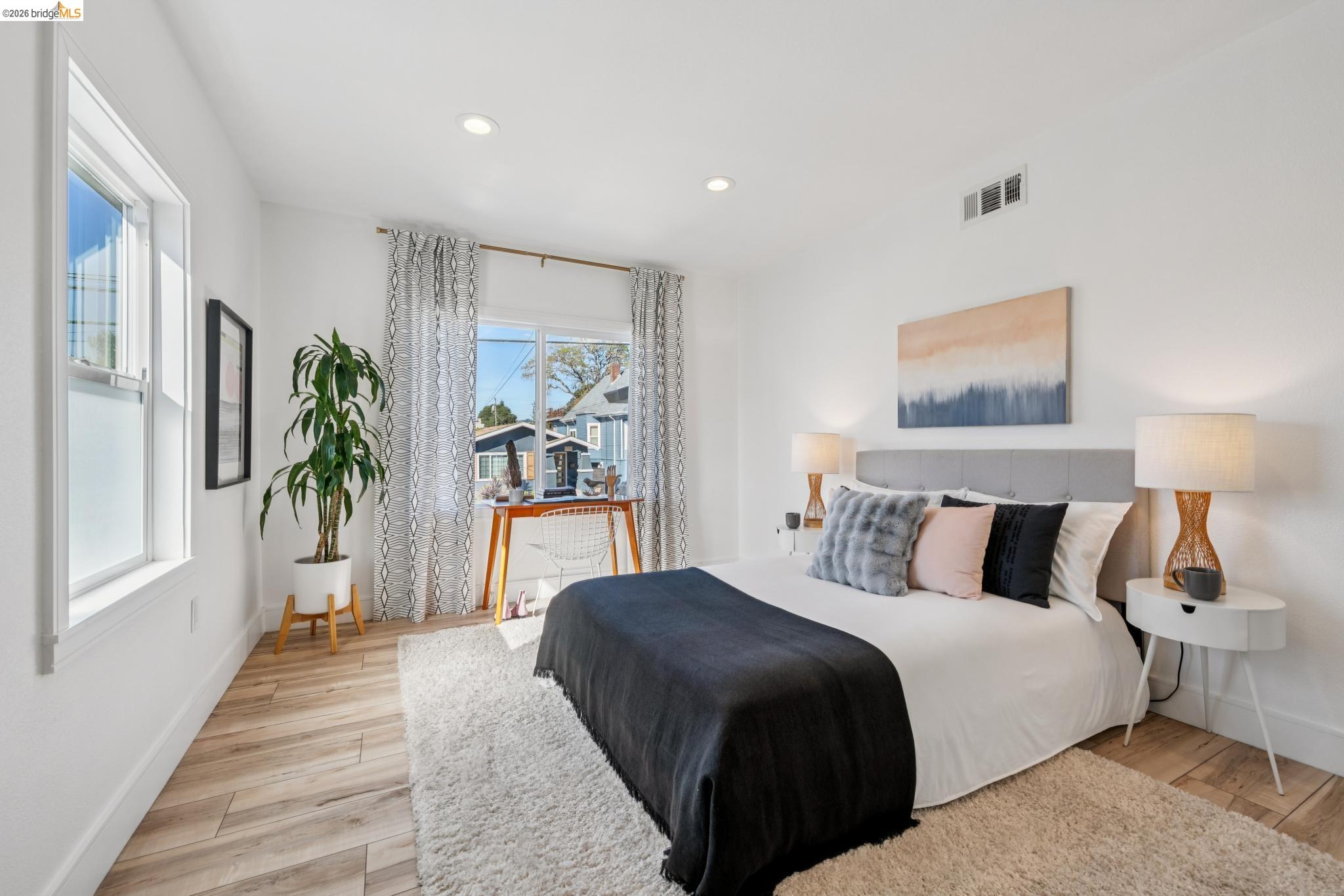 Detail Gallery Image 25 of 58 For 1646 Ashby Ave, Berkeley,  CA 94703 - 3 Beds | 2 Baths