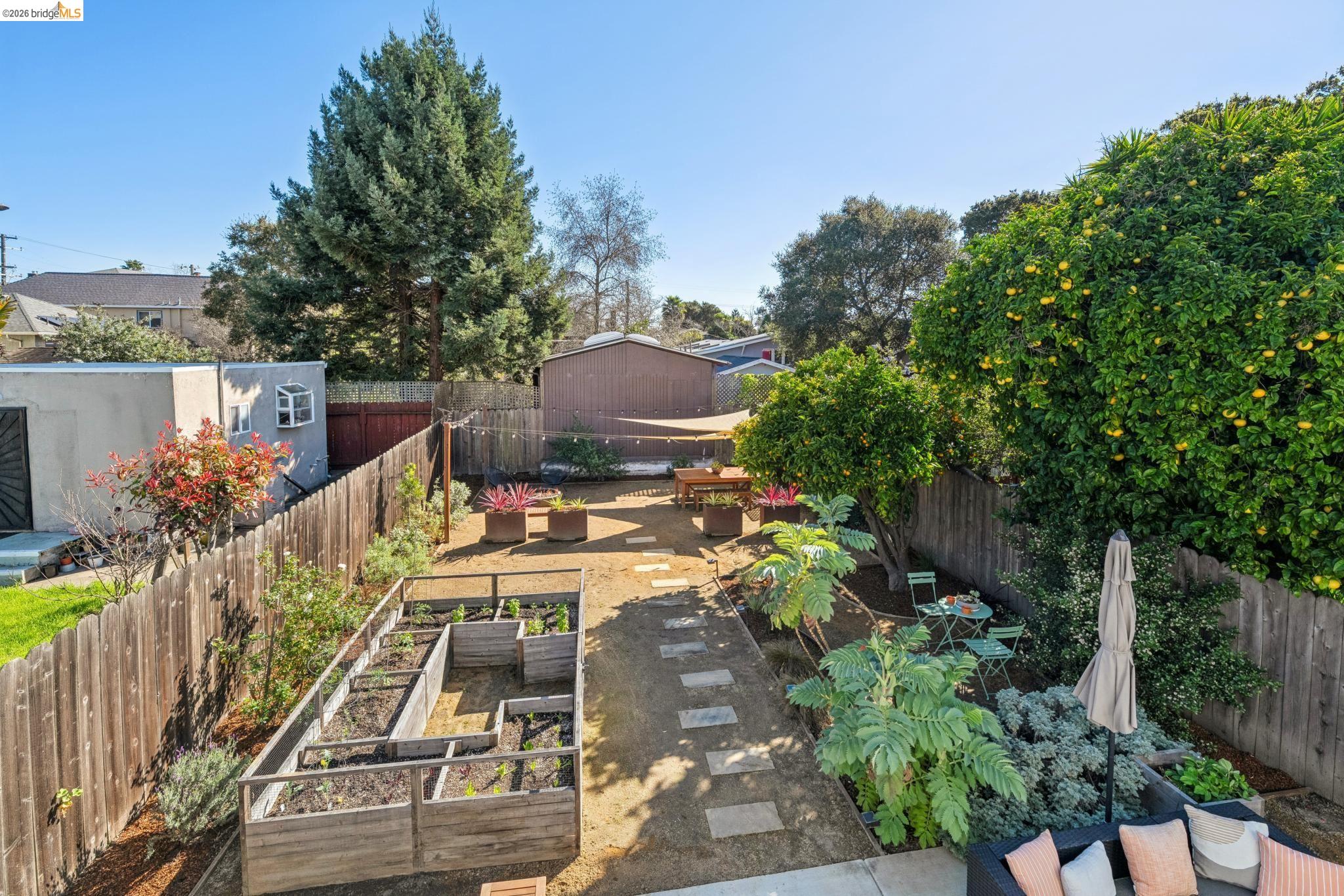 Detail Gallery Image 36 of 58 For 1646 Ashby Ave, Berkeley,  CA 94703 - 3 Beds | 2 Baths