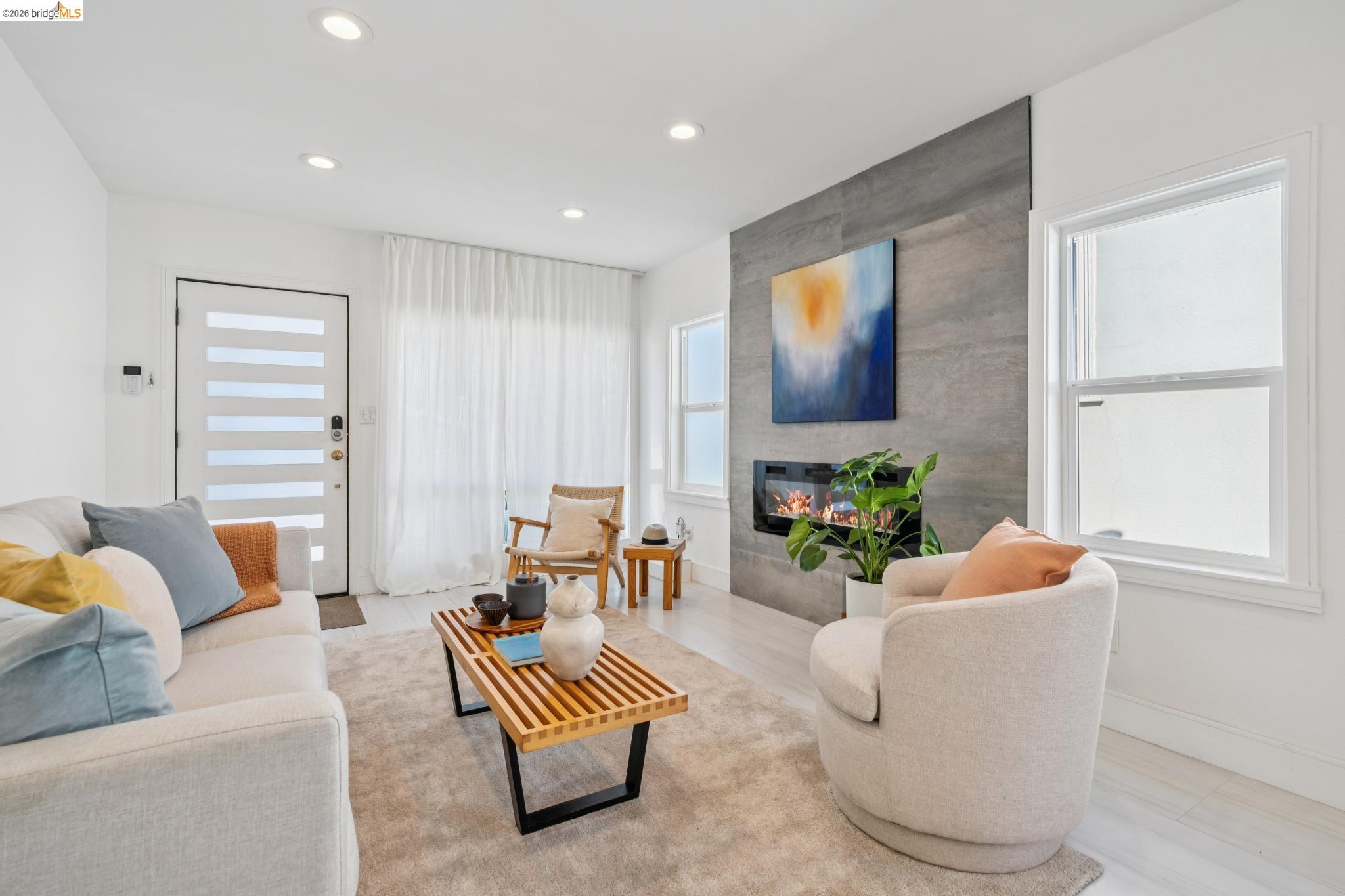 Detail Gallery Image 6 of 58 For 1646 Ashby Ave, Berkeley,  CA 94703 - 3 Beds | 2 Baths