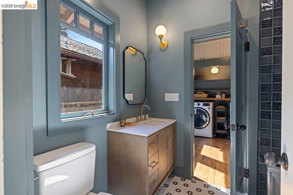 Detail Gallery Image 19 of 60 For 3046 Deakin St, Berkeley,  CA 94705 - 4 Beds | 2 Baths