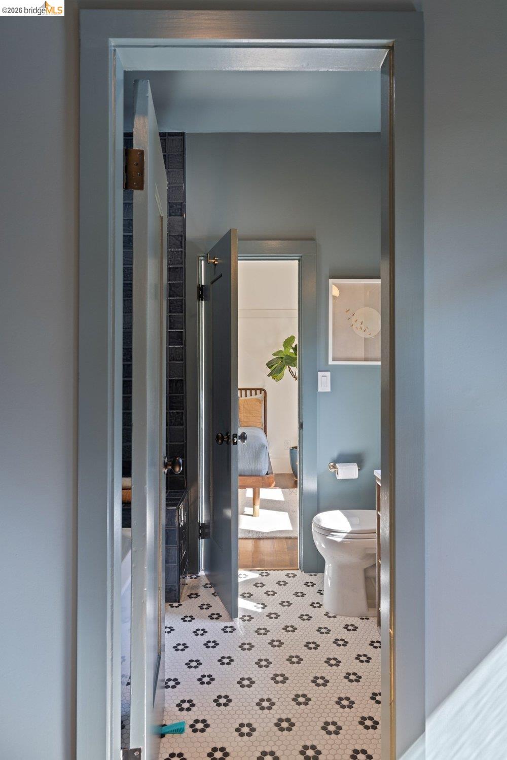 Detail Gallery Image 21 of 60 For 3046 Deakin St, Berkeley,  CA 94705 - 4 Beds | 2 Baths