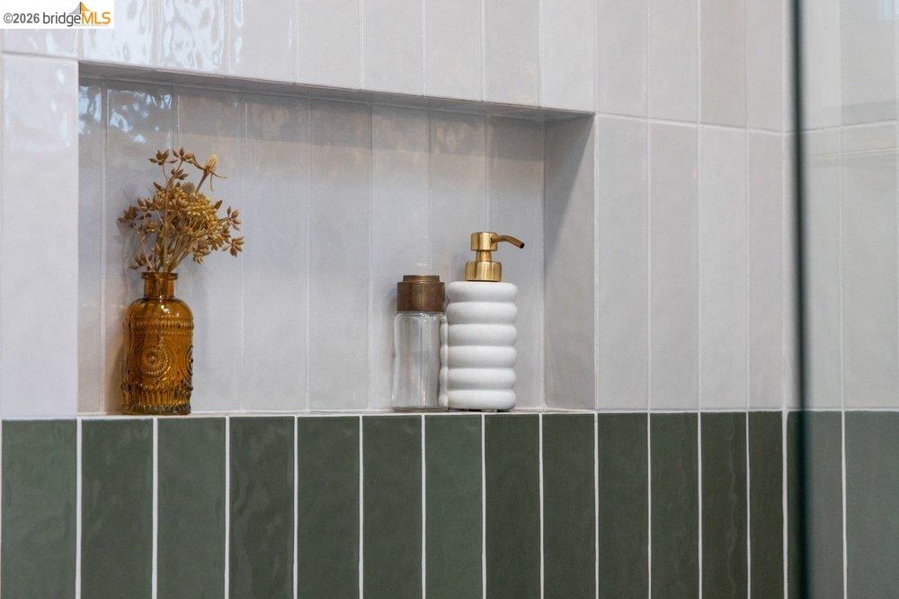 Detail Gallery Image 35 of 60 For 3046 Deakin St, Berkeley,  CA 94705 - 4 Beds | 2 Baths