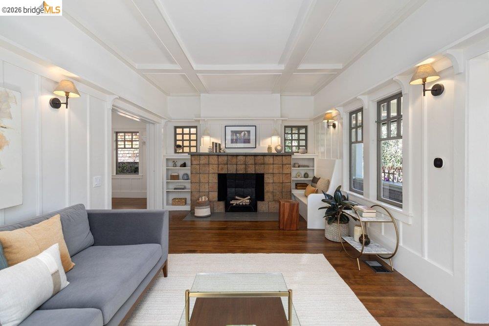 Detail Gallery Image 10 of 60 For 3046 Deakin St, Berkeley,  CA 94705 - 4 Beds | 2 Baths