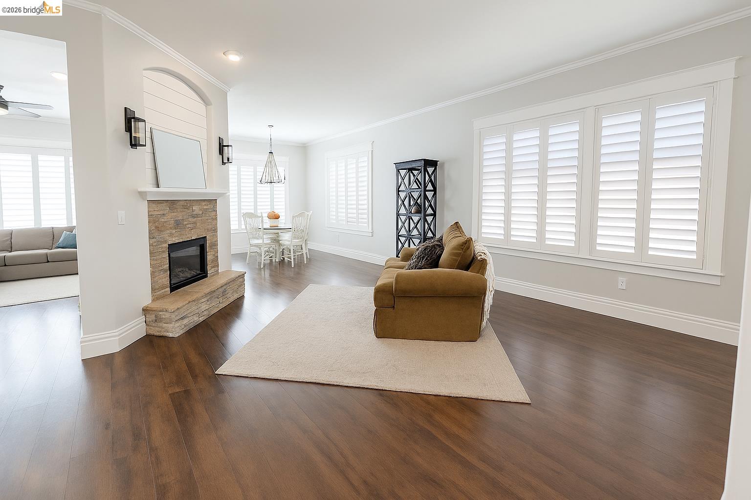 Detail Gallery Image 4 of 26 For 2072 Bridgeport Loop, Discovery Bay,  CA 94505 - 4 Beds | 3 Baths