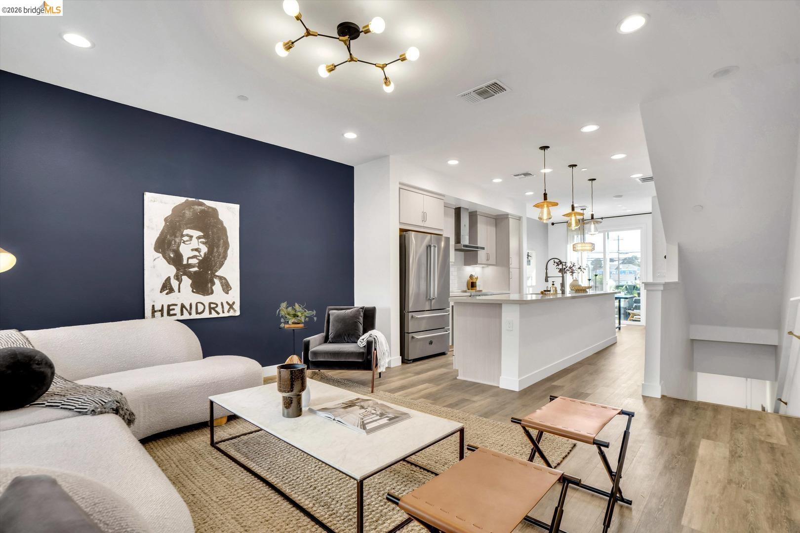 2229 Myrtle ST, Oakland, CA, 94607