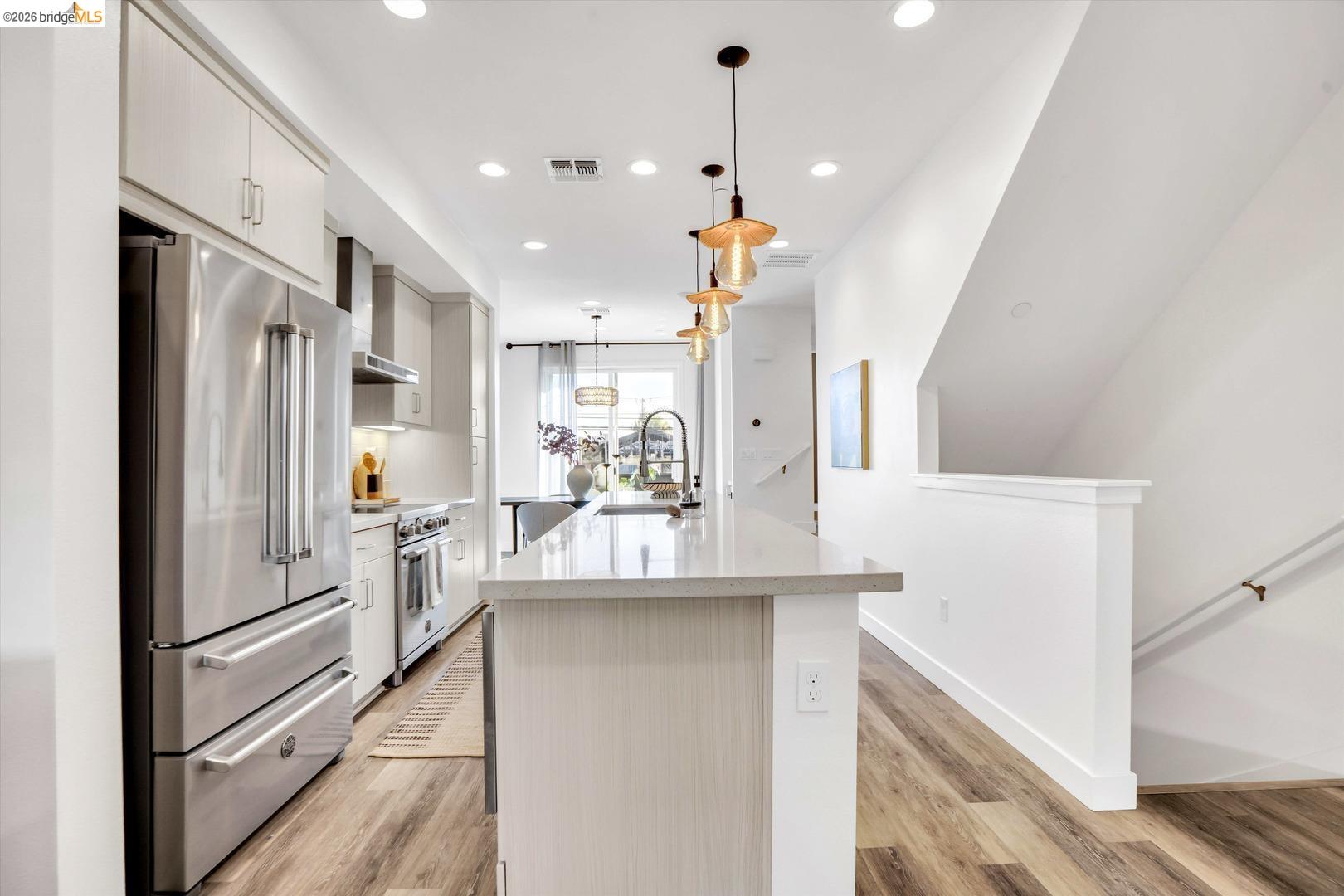 2229 Myrtle ST, Oakland, CA, 94607