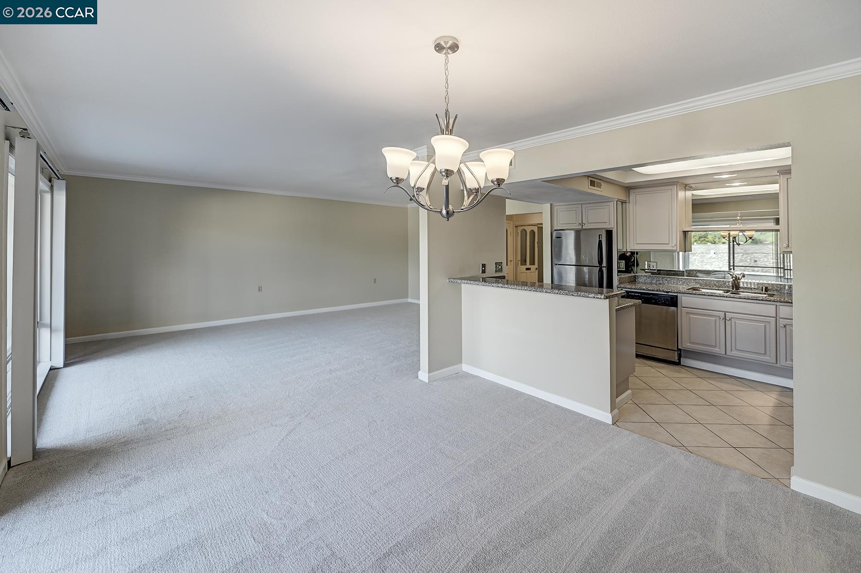 Photo #15: 41125900 Listing: Photo #15