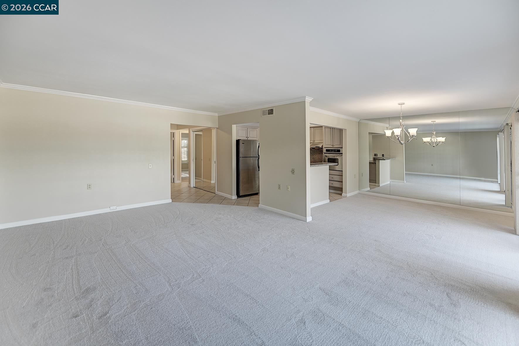 Photo #5: 41125900 Listing: Photo #5