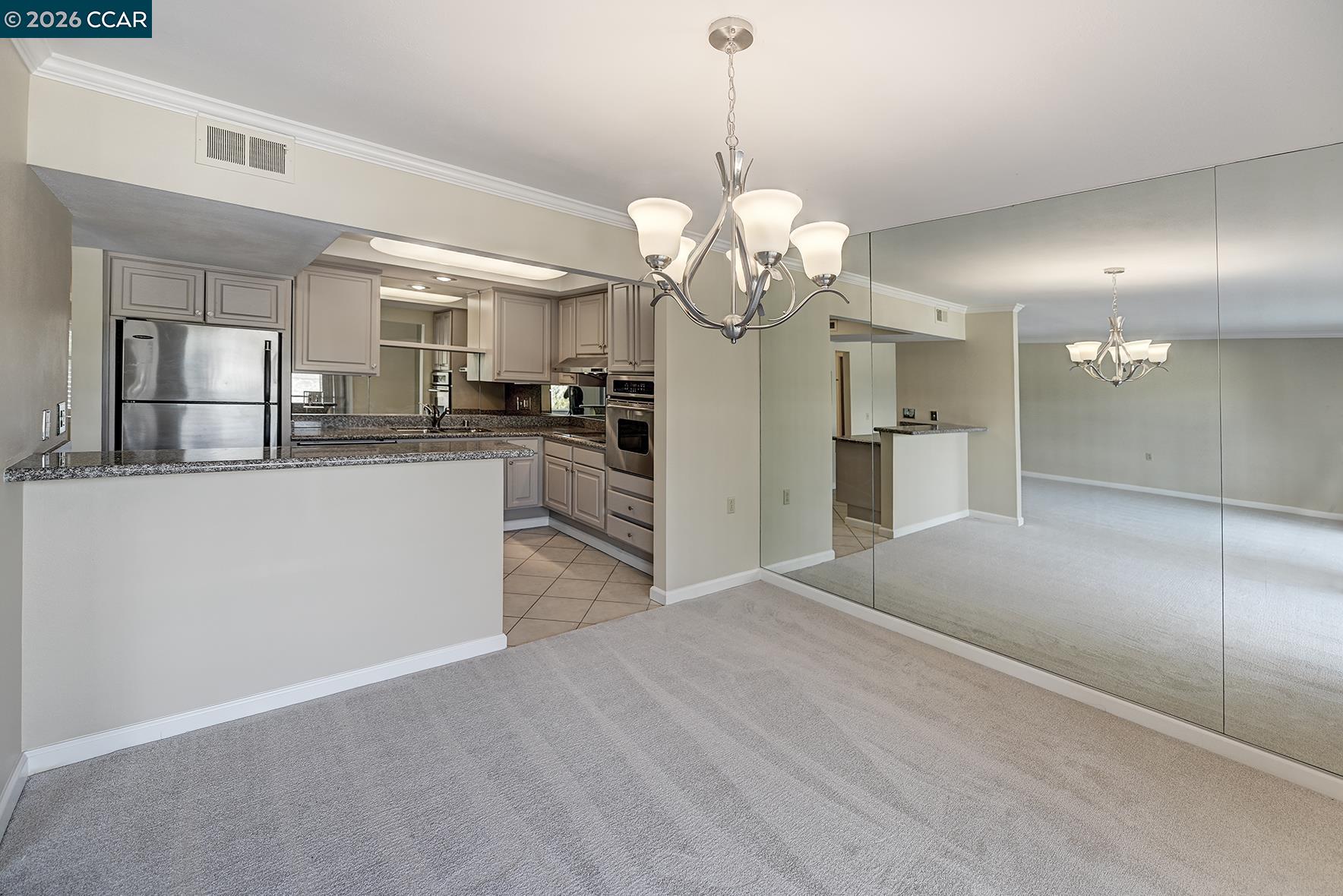 Photo #6: 41125900 Listing: Photo #6