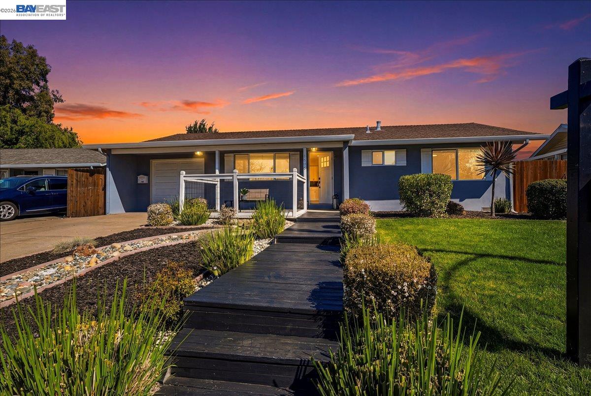 Front Image Thumbnail for BE41125901