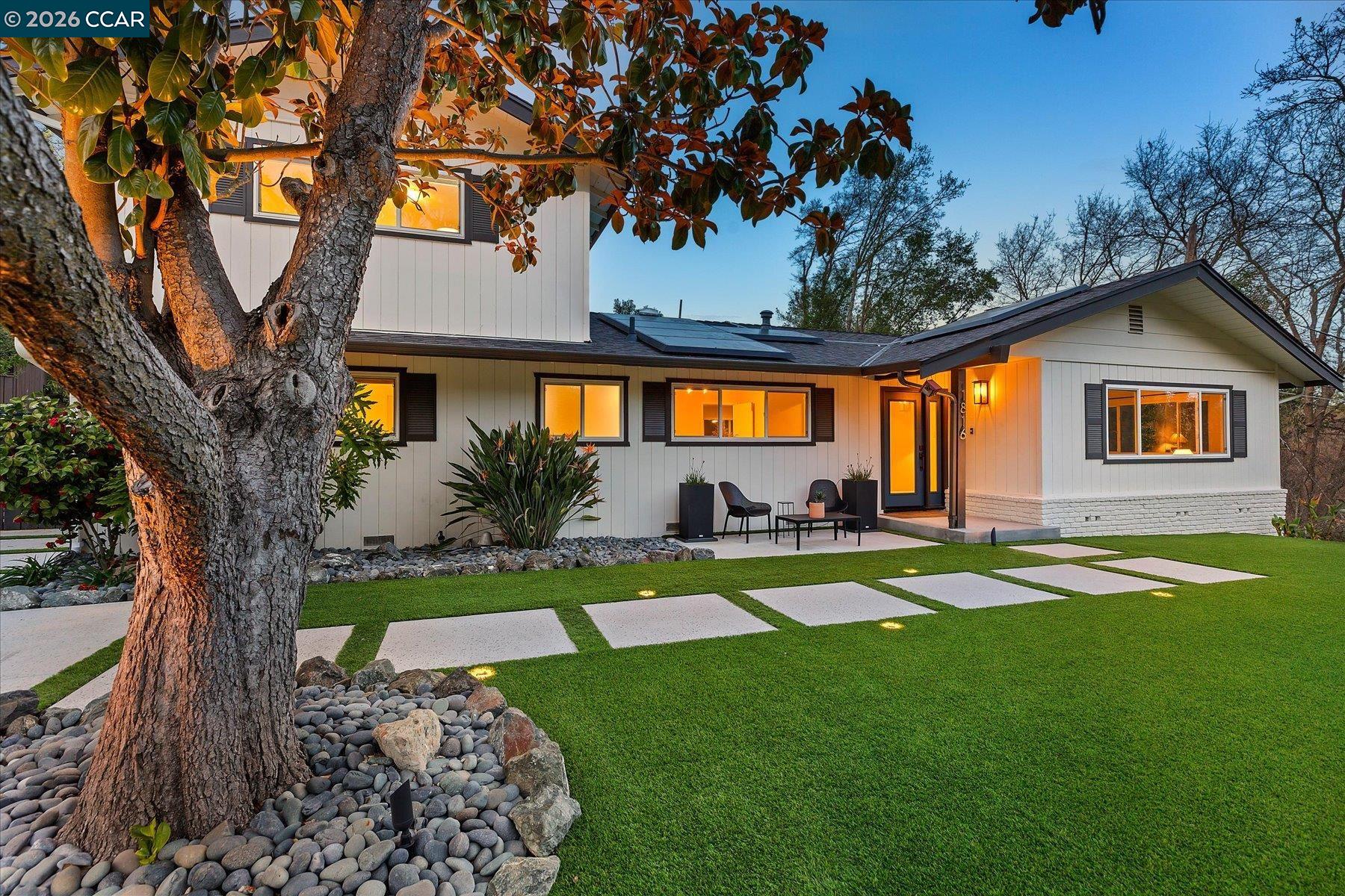 Front Image Thumbnail for CC41125902