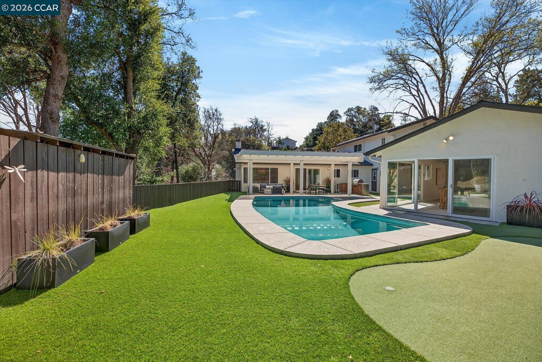 Detail Gallery Image 38 of 51 For 1816 Meadow Ln, Walnut Creek,  CA 94595 - 5 Beds | 3/1 Baths