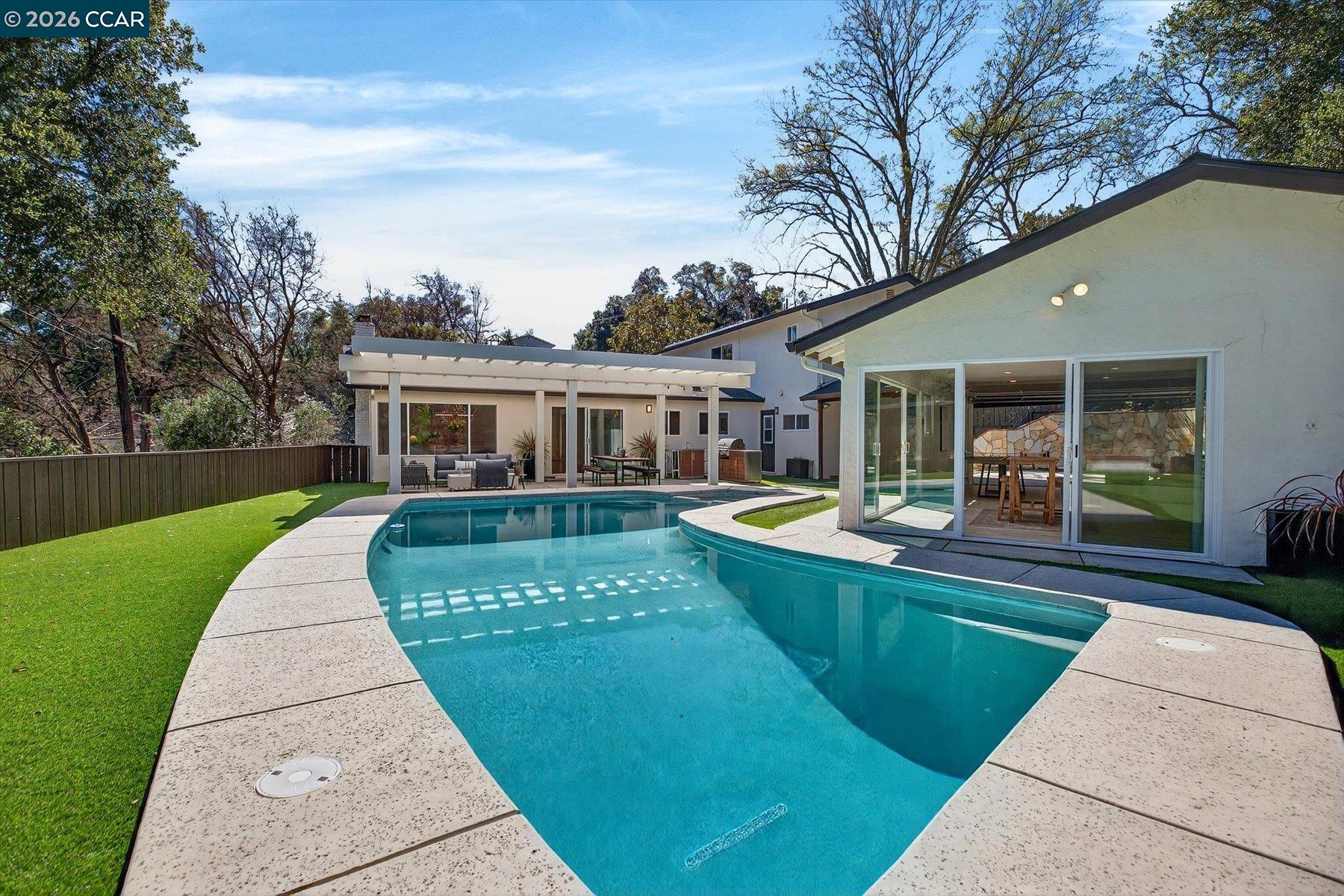 Detail Gallery Image 39 of 51 For 1816 Meadow Ln, Walnut Creek,  CA 94595 - 5 Beds | 3/1 Baths