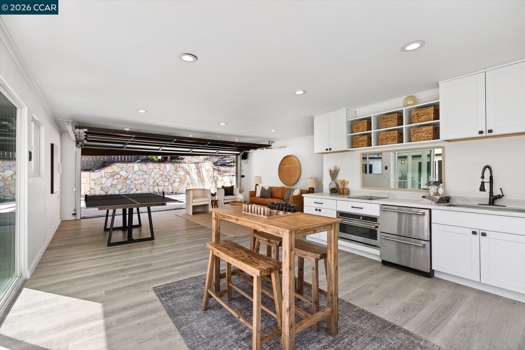 Detail Gallery Image 46 of 51 For 1816 Meadow Ln, Walnut Creek,  CA 94595 - 5 Beds | 3/1 Baths