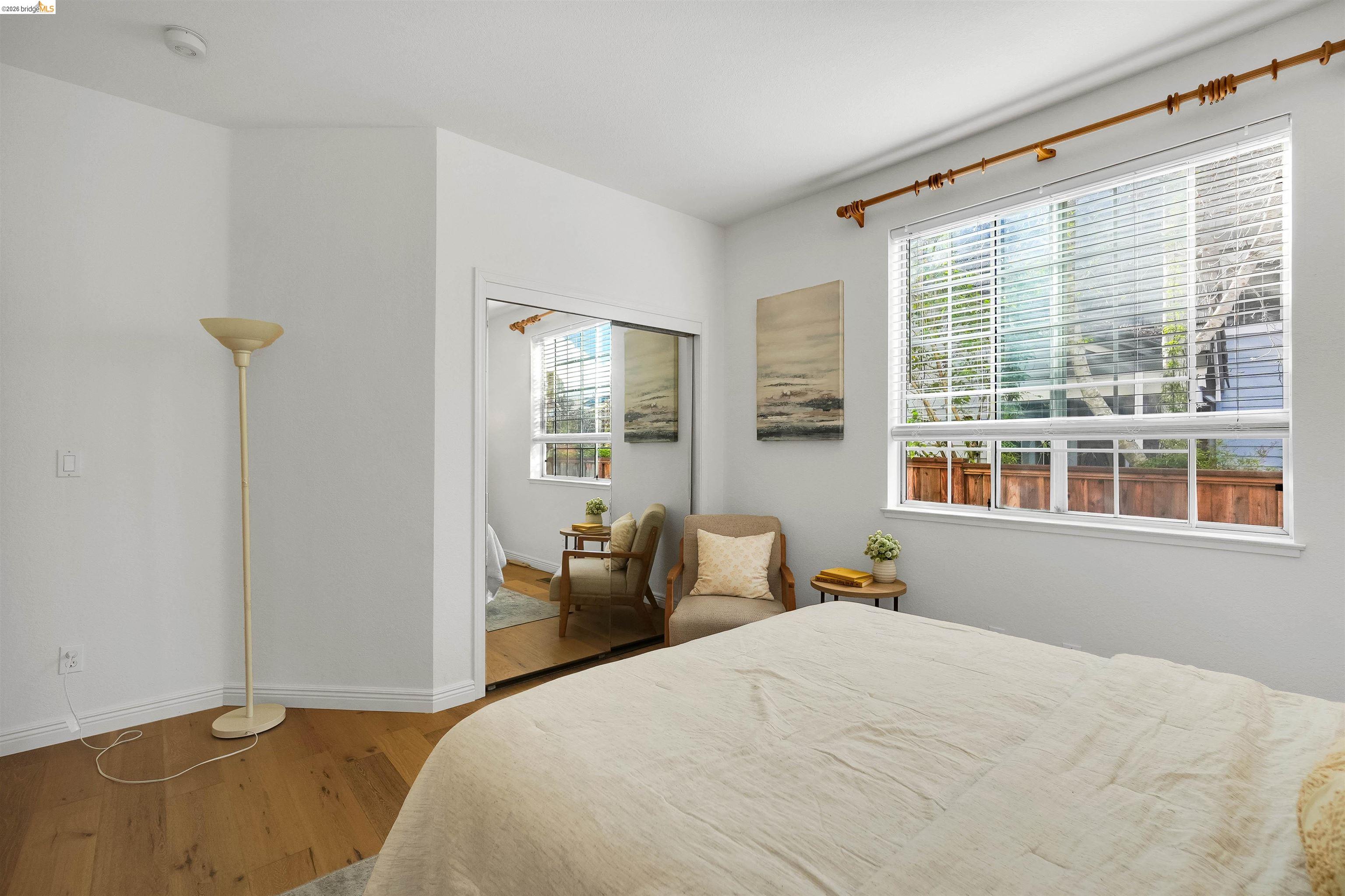 Detail Gallery Image 12 of 52 For 4080 Woodstock Rd., Hayward,  CA 94542-2255 - 4 Beds | 3 Baths