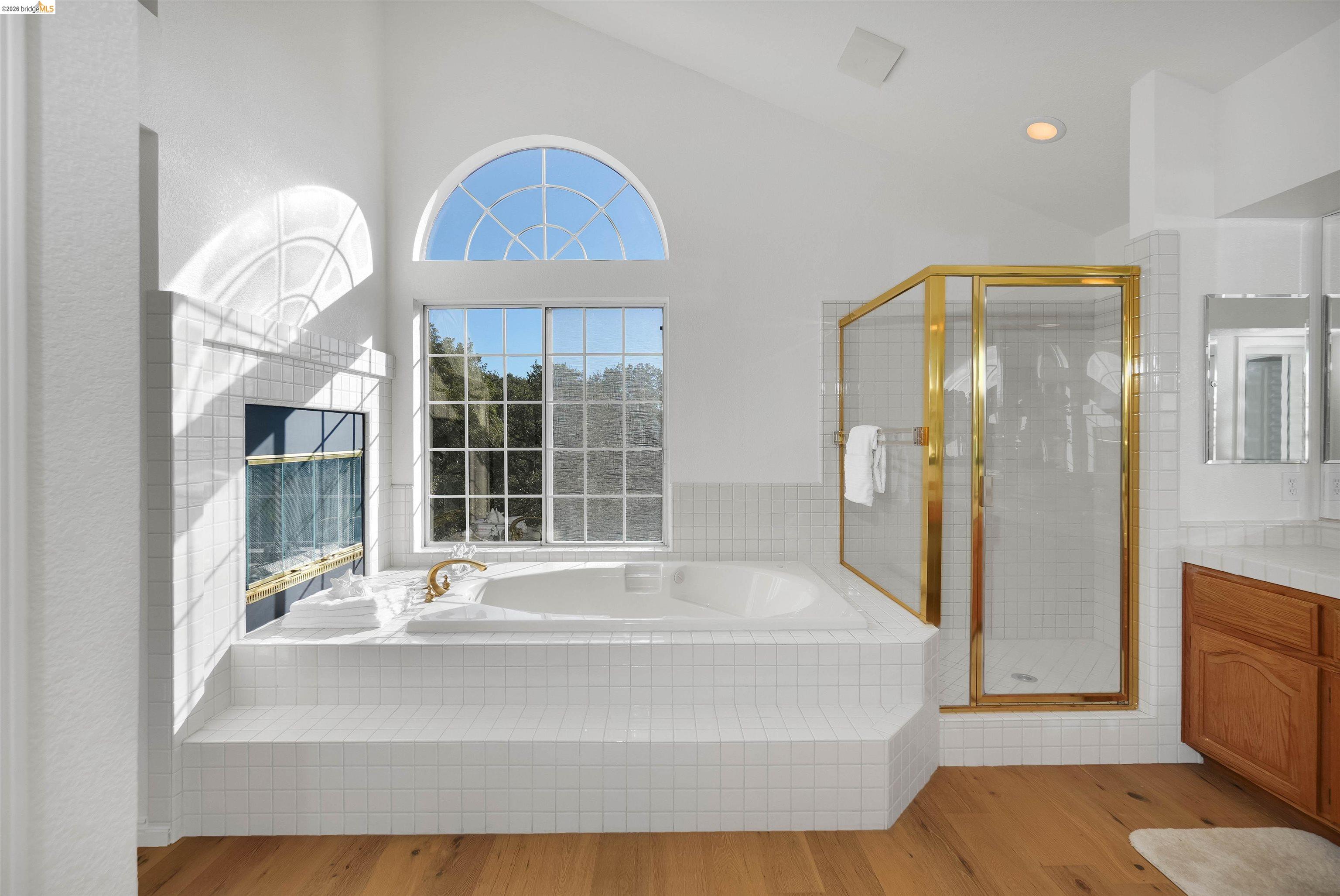 Detail Gallery Image 24 of 52 For 4080 Woodstock Rd., Hayward,  CA 94542-2255 - 4 Beds | 3 Baths