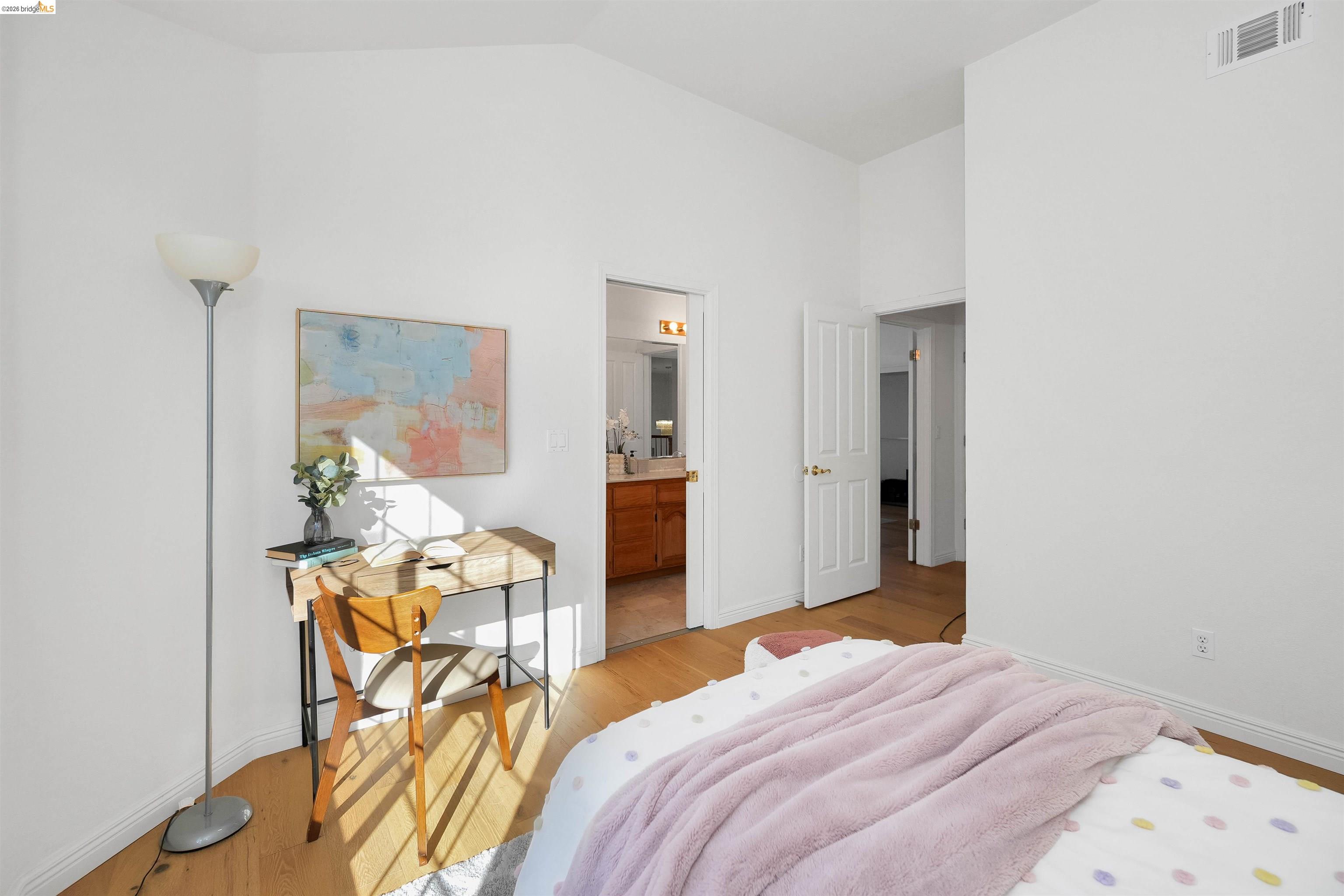 Detail Gallery Image 28 of 52 For 4080 Woodstock Rd., Hayward,  CA 94542-2255 - 4 Beds | 3 Baths