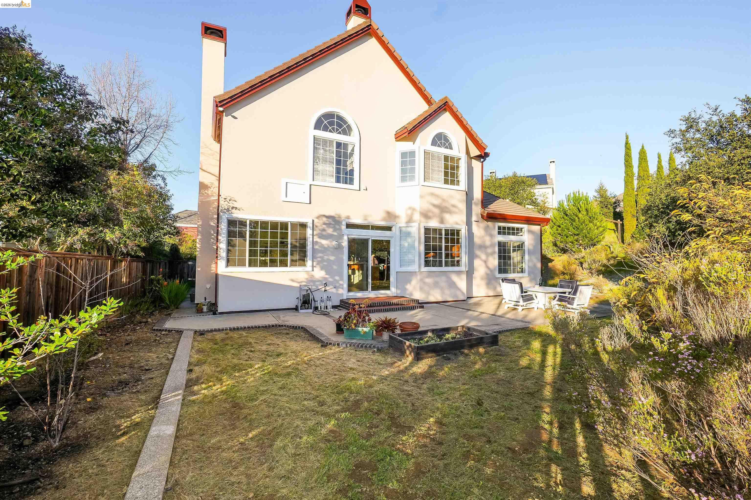 Detail Gallery Image 32 of 52 For 4080 Woodstock Rd., Hayward,  CA 94542-2255 - 4 Beds | 3 Baths