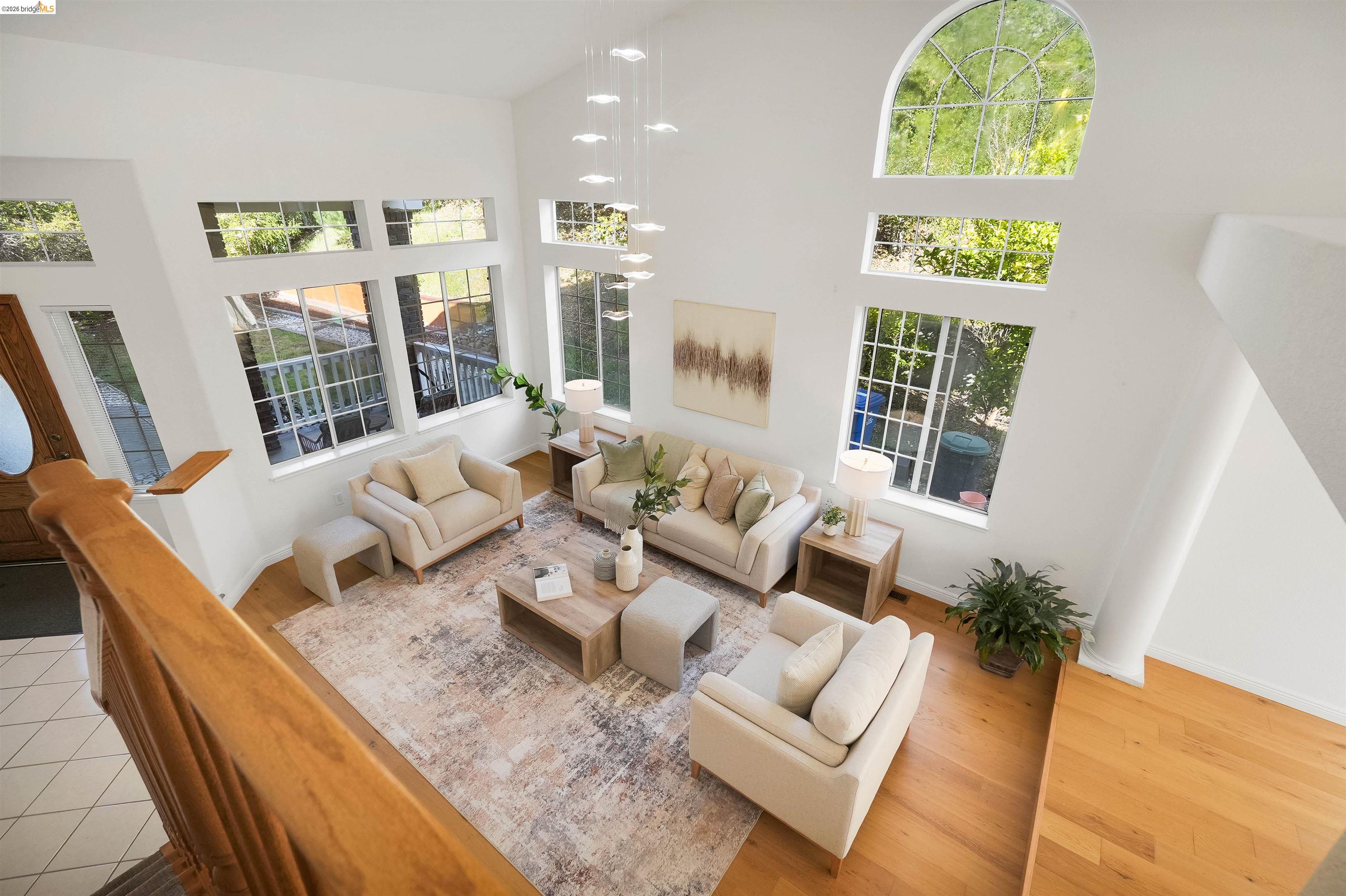 Detail Gallery Image 6 of 52 For 4080 Woodstock Rd., Hayward,  CA 94542-2255 - 4 Beds | 3 Baths