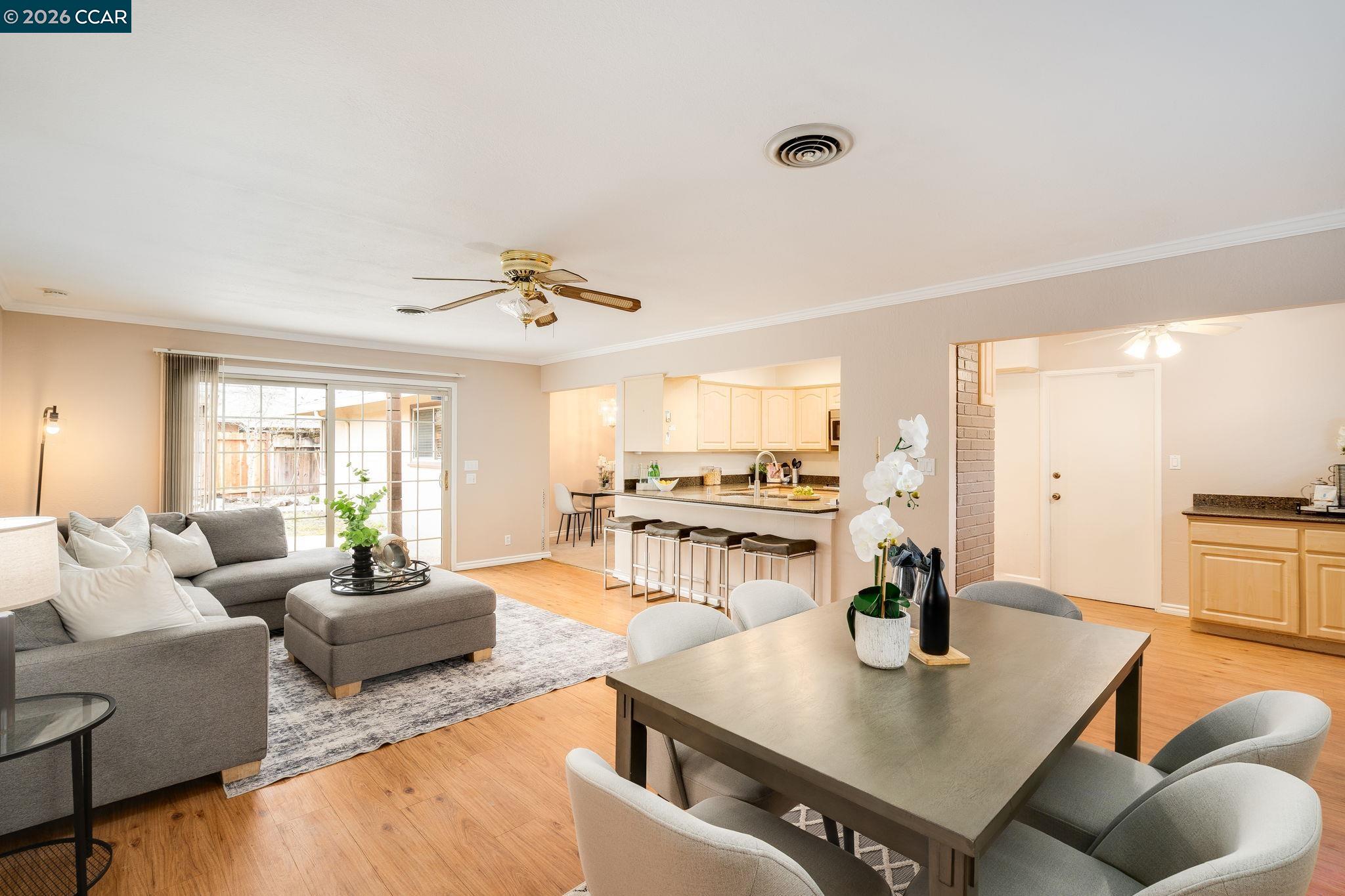 Detail Gallery Image 17 of 46 For 137 Maxine Dr, Pleasant Hill,  CA 94523 - 5 Beds | 2 Baths