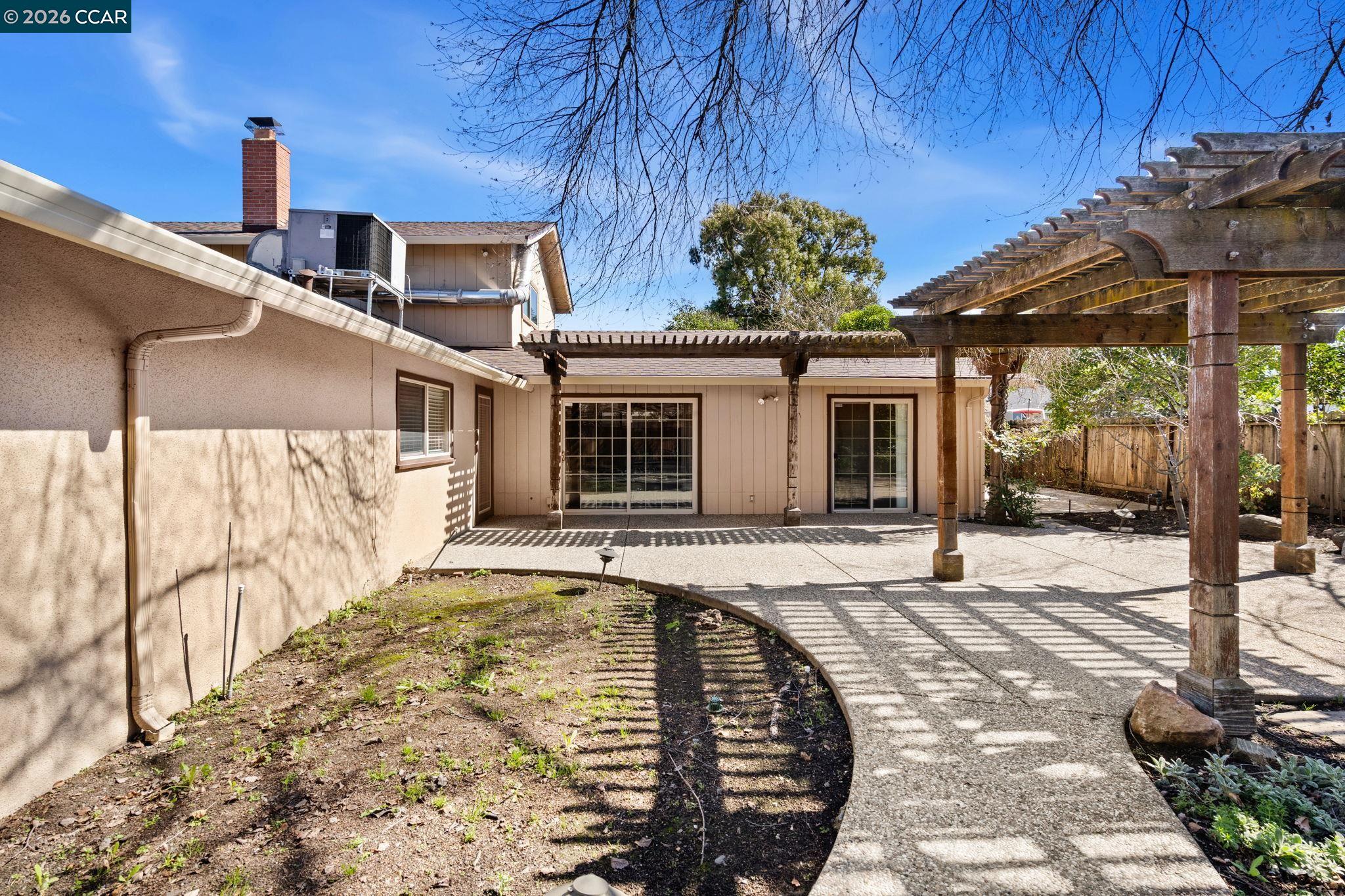 Detail Gallery Image 42 of 46 For 137 Maxine Dr, Pleasant Hill,  CA 94523 - 5 Beds | 2 Baths