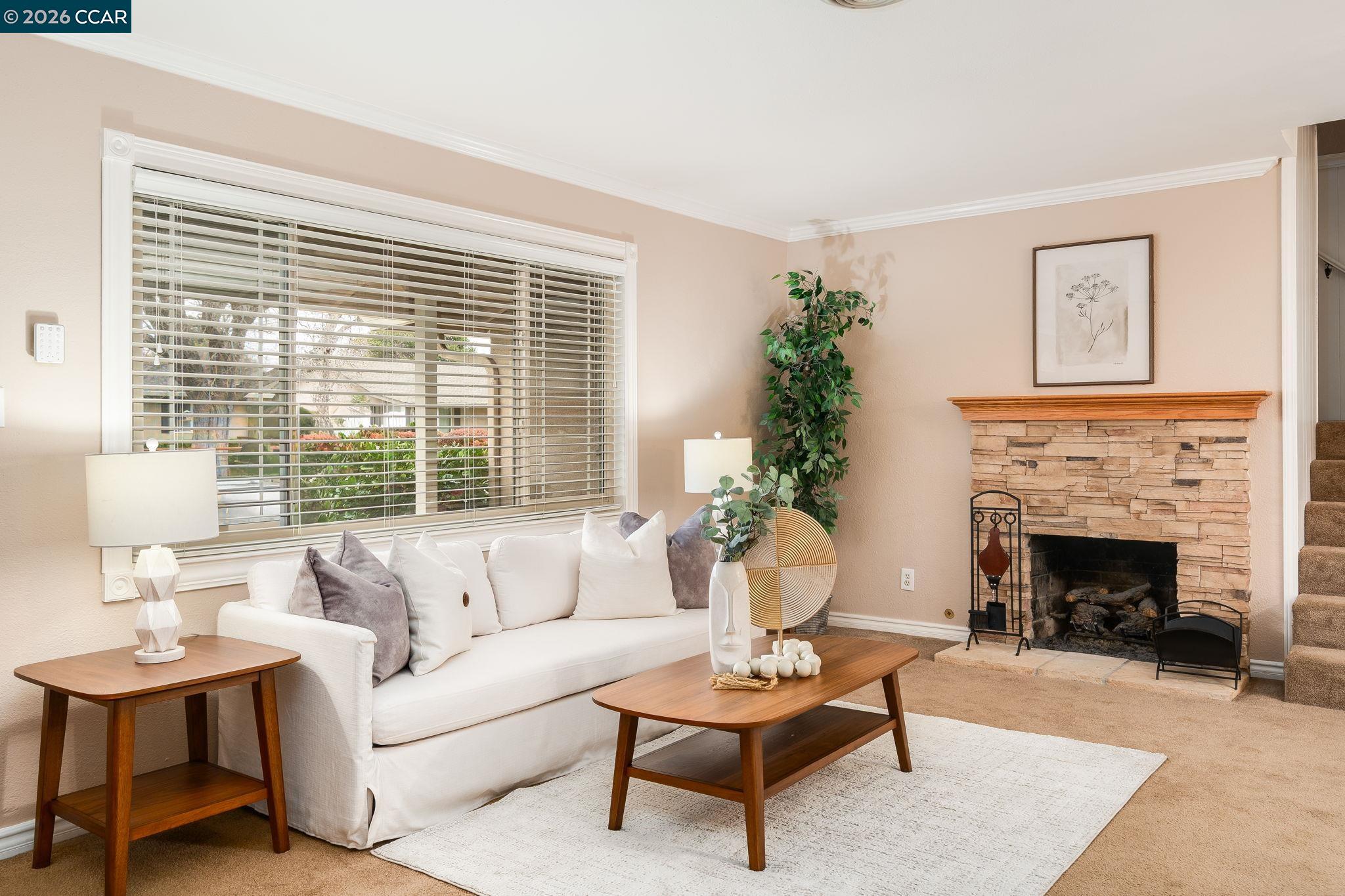 Detail Gallery Image 7 of 46 For 137 Maxine Dr, Pleasant Hill,  CA 94523 - 5 Beds | 2 Baths