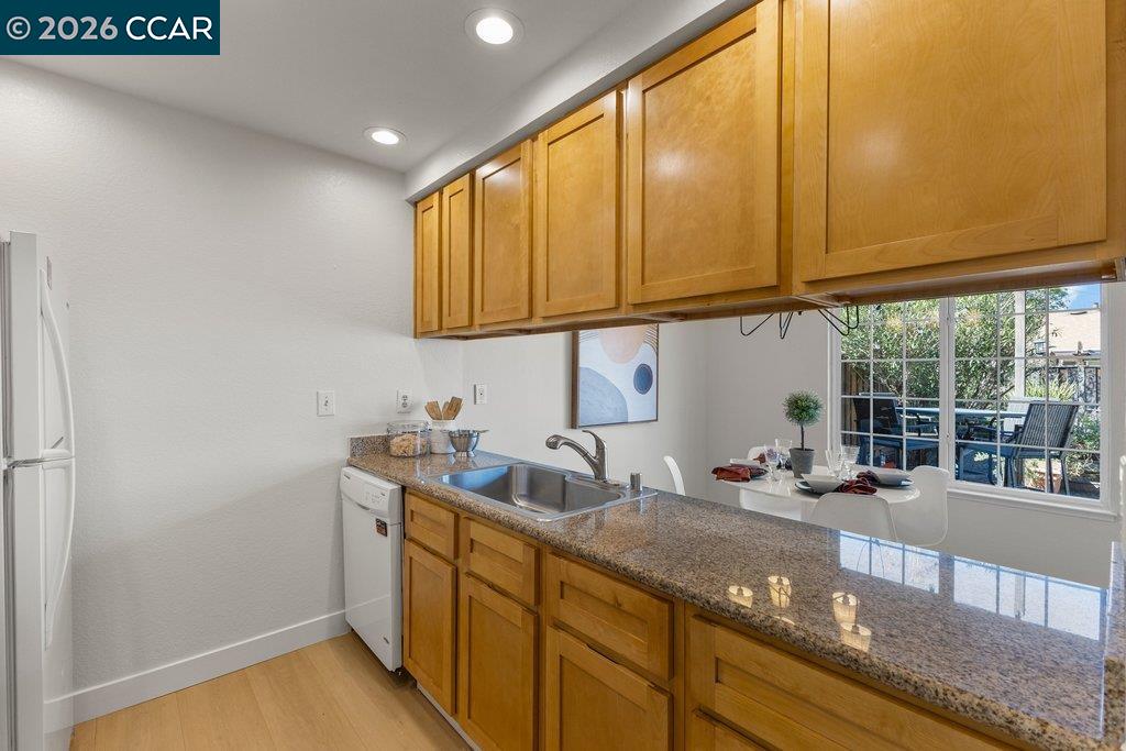 Detail Gallery Image 11 of 30 For 4669 Golf Dr, Livermore,  CA 94551 - 2 Beds | 1 Baths