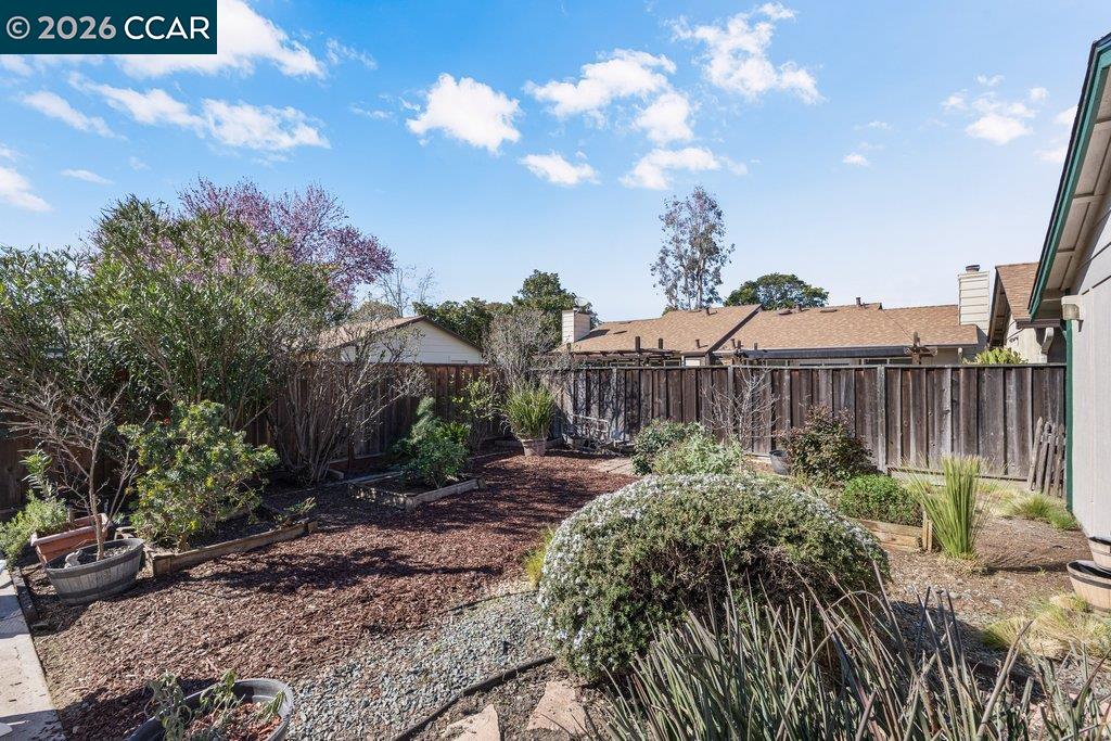 Detail Gallery Image 22 of 30 For 4669 Golf Dr, Livermore,  CA 94551 - 2 Beds | 1 Baths