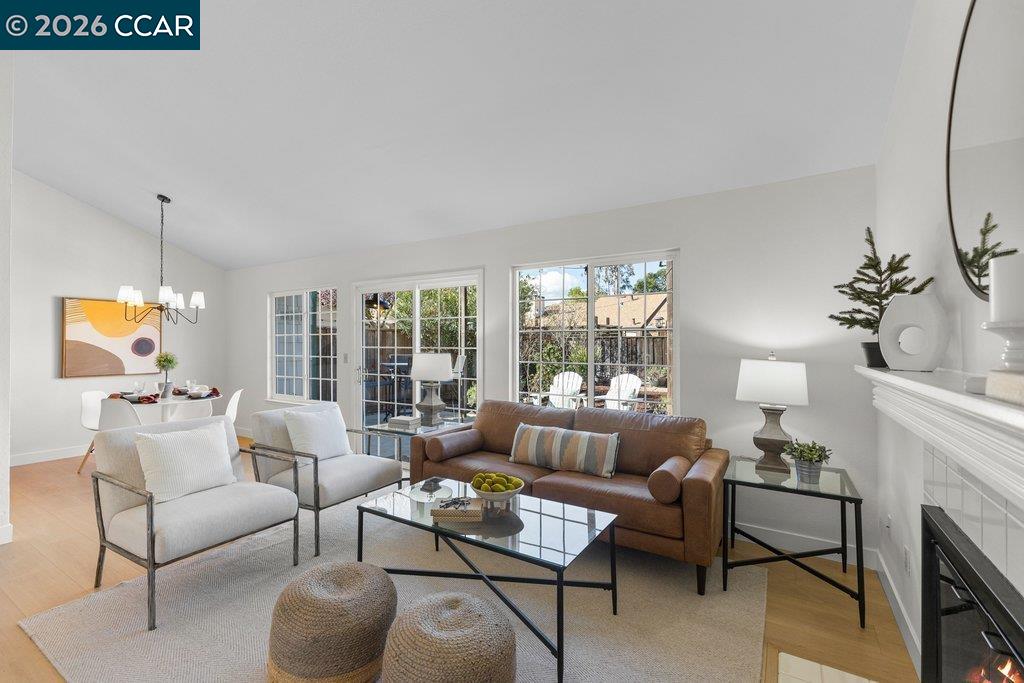 Detail Gallery Image 5 of 30 For 4669 Golf Dr, Livermore,  CA 94551 - 2 Beds | 1 Baths