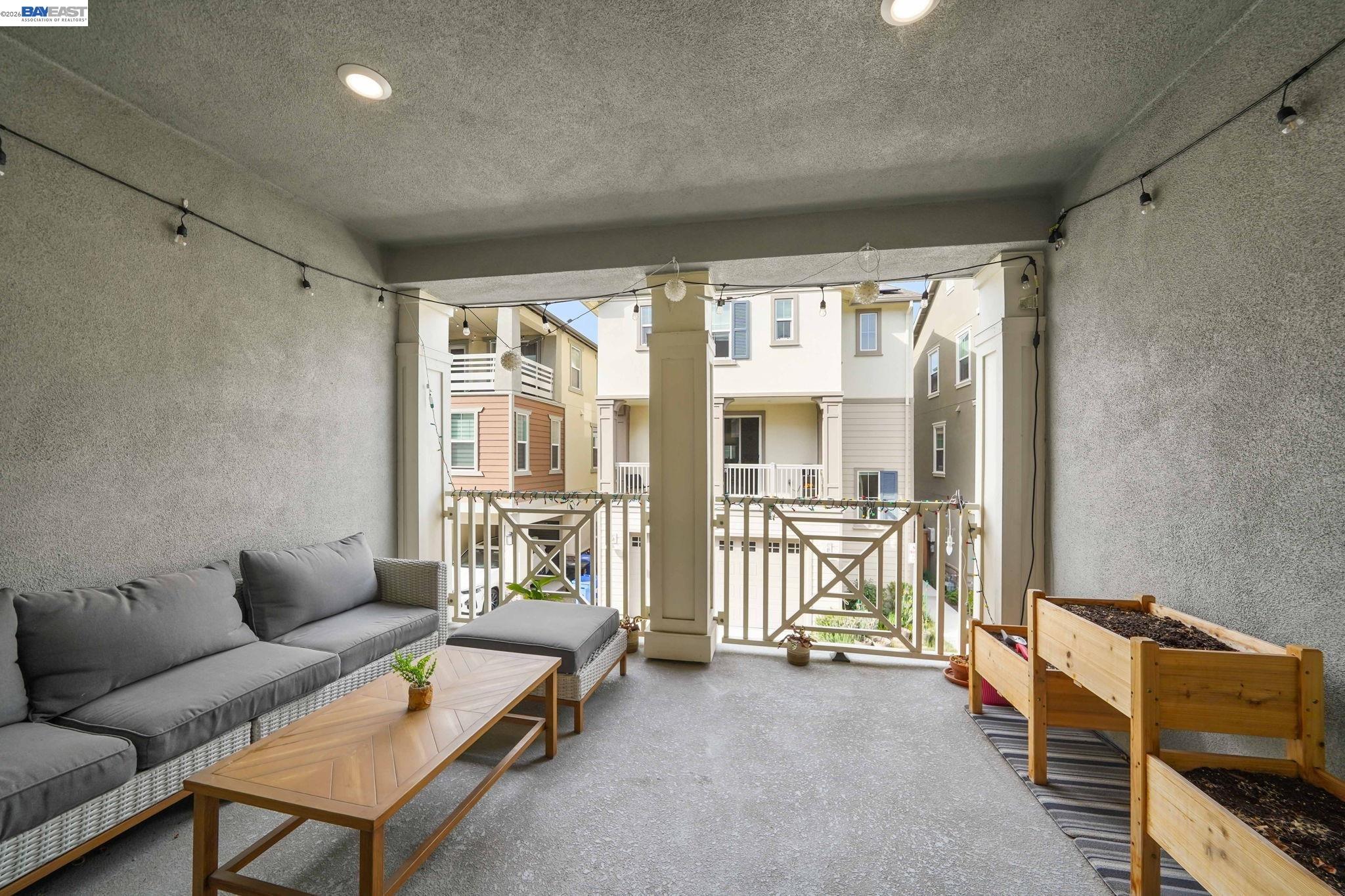 Detail Gallery Image 13 of 42 For 9034 Rudder Way, Newark,  CA 94560 - 4 Beds | 3/1 Baths