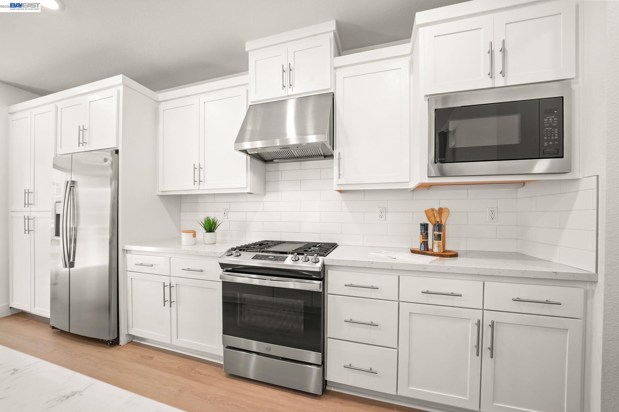 Detail Gallery Image 9 of 42 For 9034 Rudder Way, Newark,  CA 94560 - 4 Beds | 3/1 Baths