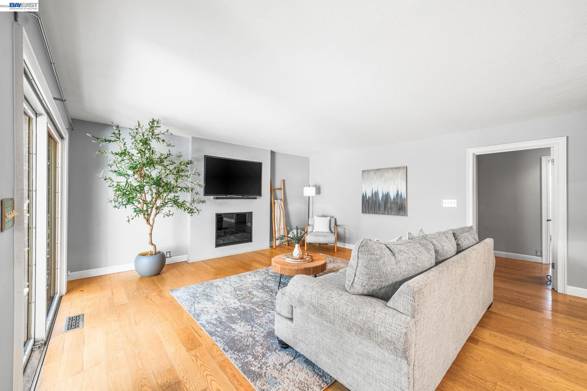 Detail Gallery Image 20 of 60 For 4262 Tamur Ct, Pleasanton,  CA 94566 - 5 Beds | 3 Baths