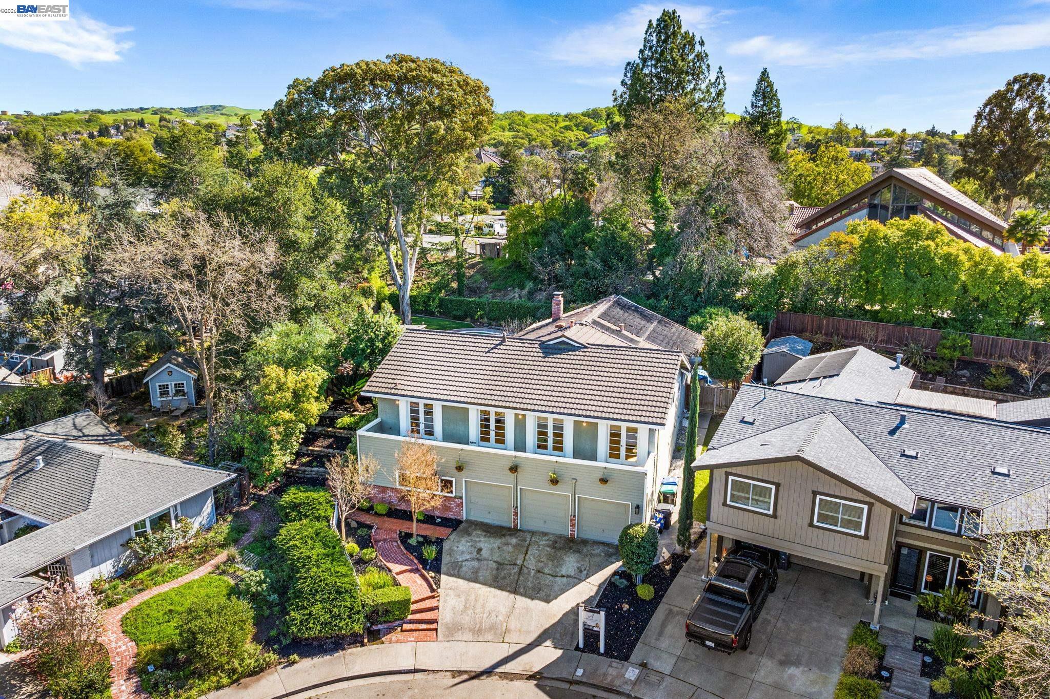 Detail Gallery Image 3 of 60 For 4262 Tamur Ct, Pleasanton,  CA 94566 - 5 Beds | 3 Baths