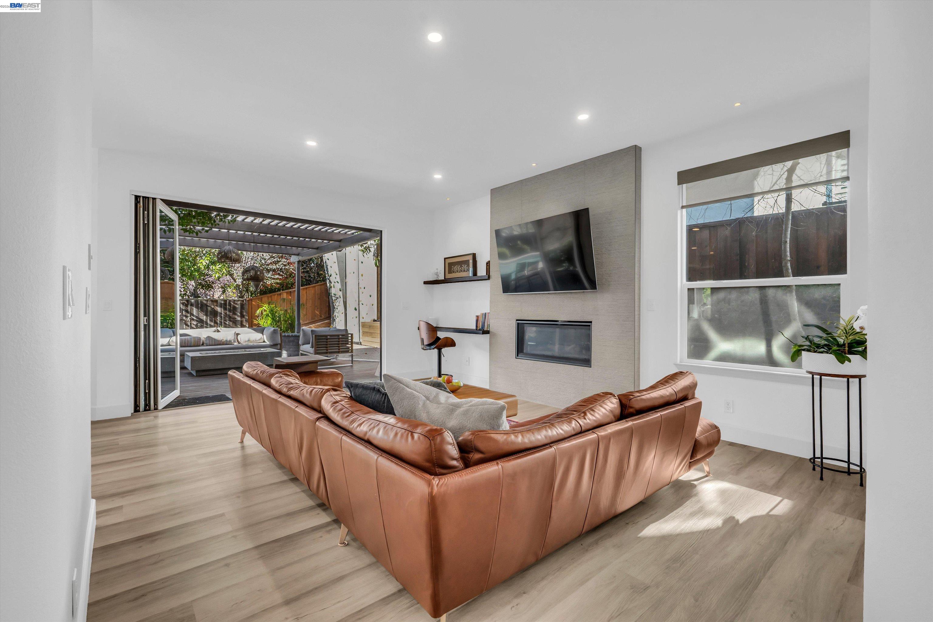 Detail Gallery Image 23 of 54 For 216 Elder Ct, San Ramon,  CA 94582 - 4 Beds | 3 Baths