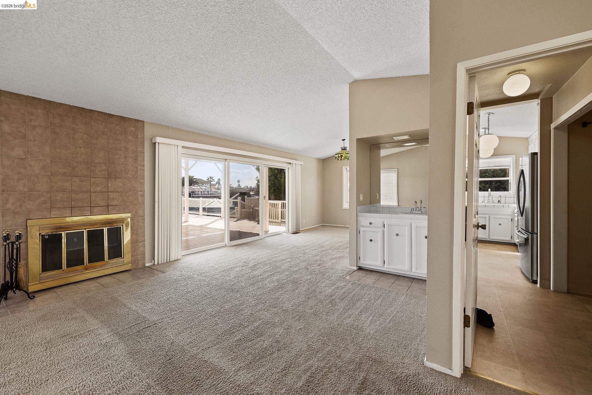 Detail Gallery Image 13 of 59 For 1147 Willow Lake Rd, Discovery Bay,  CA 94505 - 3 Beds | 2/1 Baths