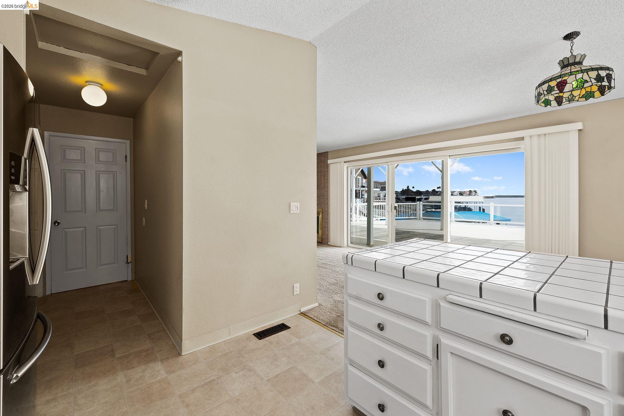 Detail Gallery Image 23 of 59 For 1147 Willow Lake Rd, Discovery Bay,  CA 94505 - 3 Beds | 2/1 Baths